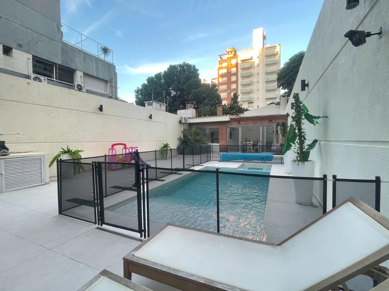 Franzini esq. Sarmiento. 5 dorm, piscina, barbacoa, gge x2, 195 m2!! · Foto 11