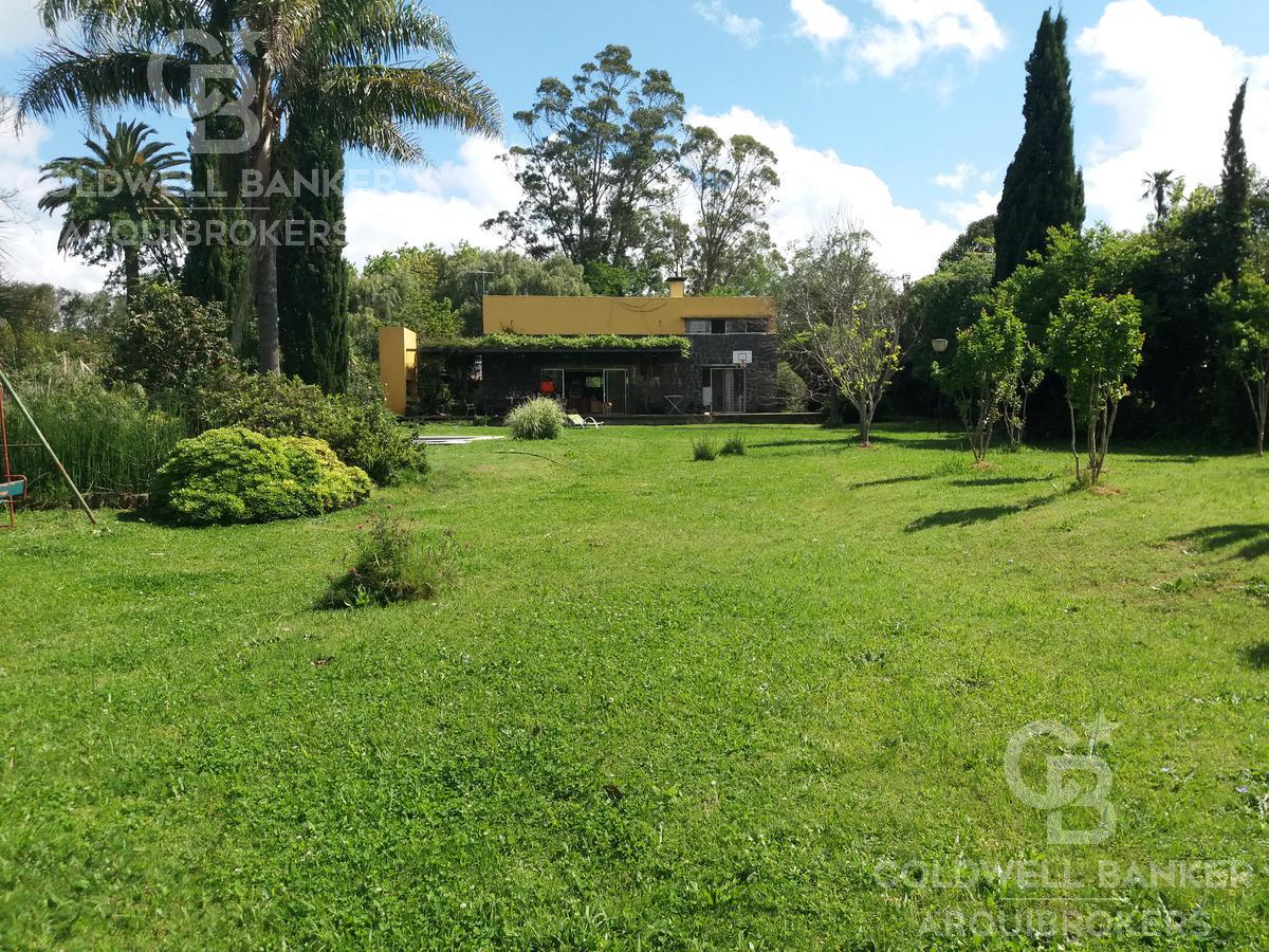 Casa 3 dormitorios en alquiler en Lezica con 3 garajes · Foto 10