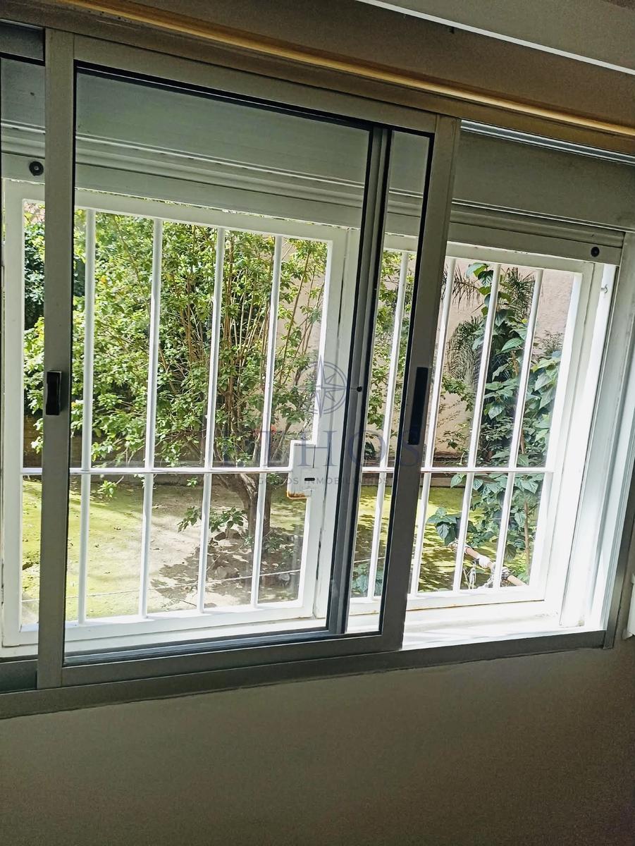 Aquilo amplio apartamento de tres dormitorios en Pocitos · Foto 3