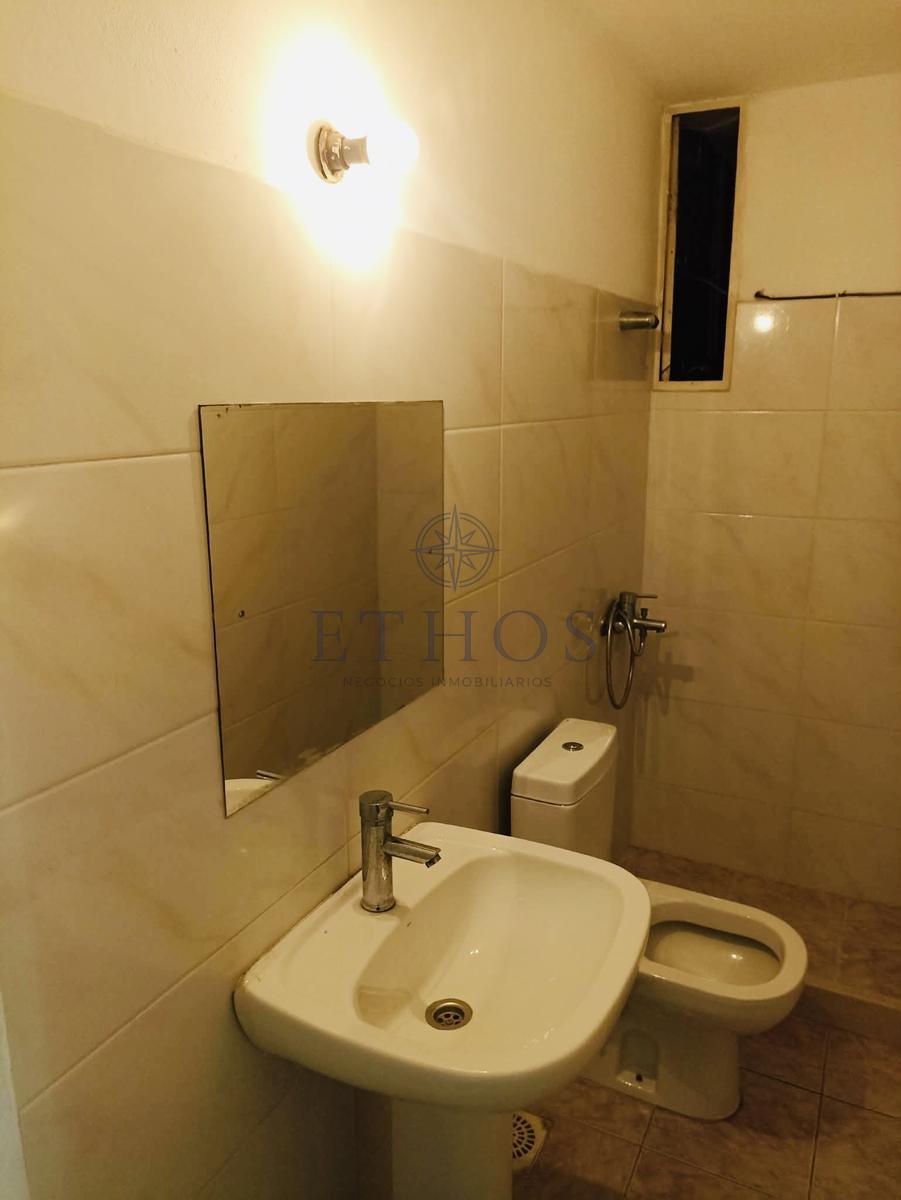 Aquilo amplio apartamento de tres dormitorios en Pocitos · Foto 12