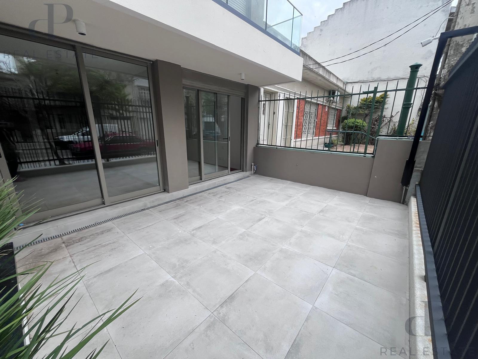 Apartamento de un dormitorio a estrenar con patio