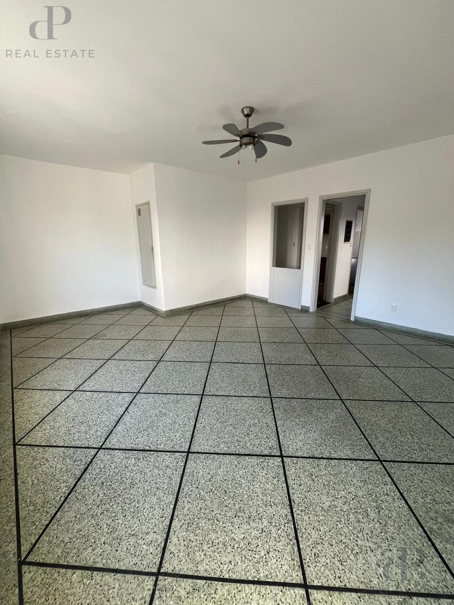 Apartamento tipo casa sin gastos comunes en Parque Batlle 2 dormitorios con parrillero exclusivo · Foto 5