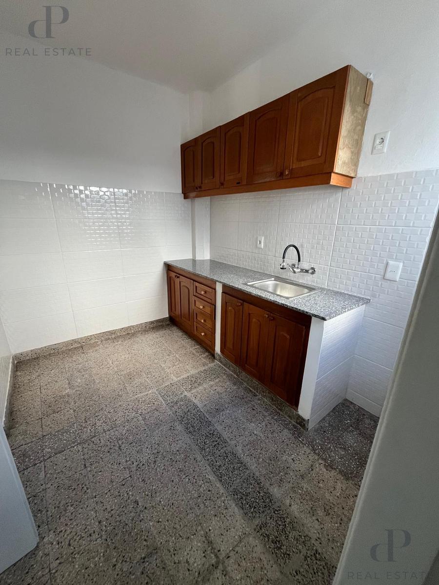 Apartamento tipo casa sin gastos comunes en Parque Batlle 2 dormitorios con parrillero exclusivo · Foto 8