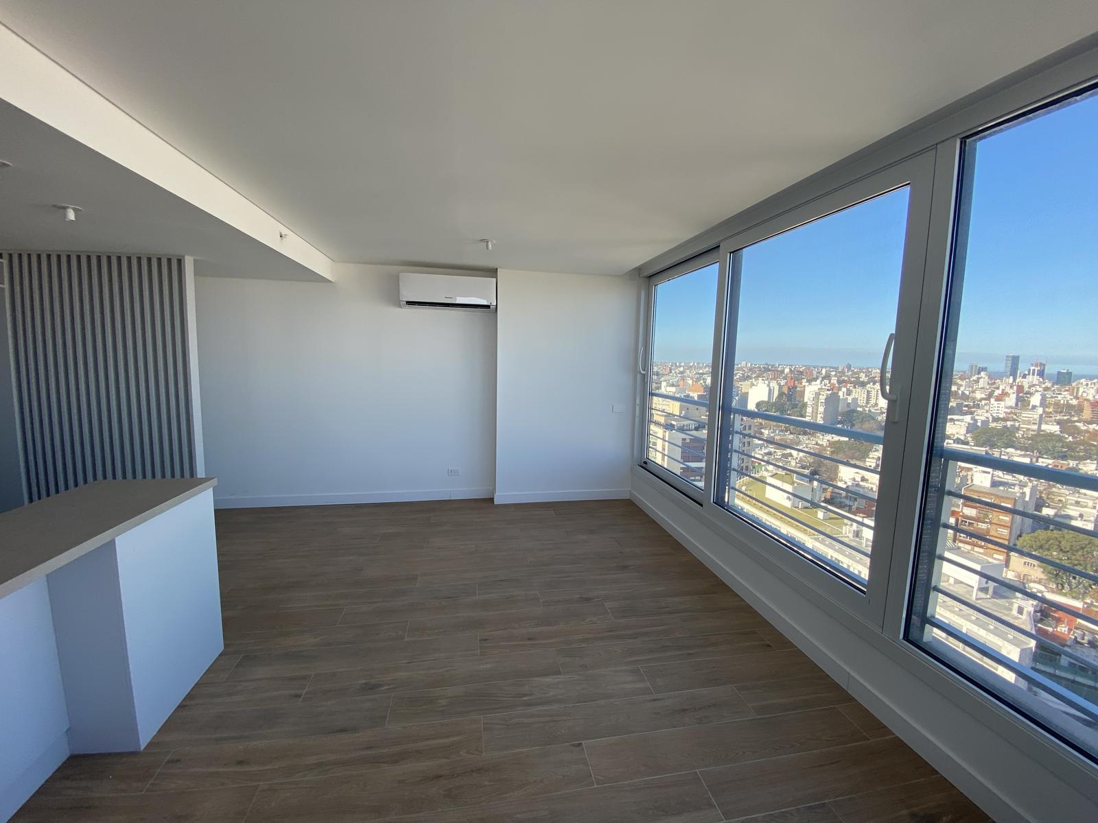 Alquiler De Apartamento 2 Dormitorios 3 Baños y Garage, Piso Alto. Edificio JOY Montevideo! · Foto 4