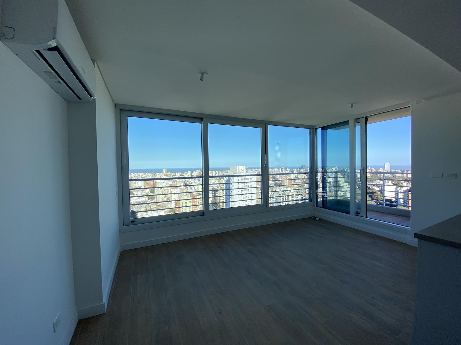 Alquiler De Apartamento 2 Dormitorios 3 Baños y Garage, Piso Alto. Edificio JOY Montevideo! · Foto 7