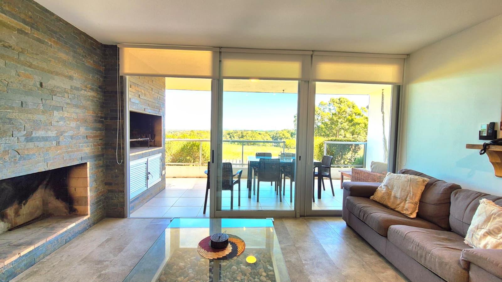 Alquiler Invernal Apartamento de 2 Dormitorios Parrillero, Punta Ballena 2027 · Foto 3