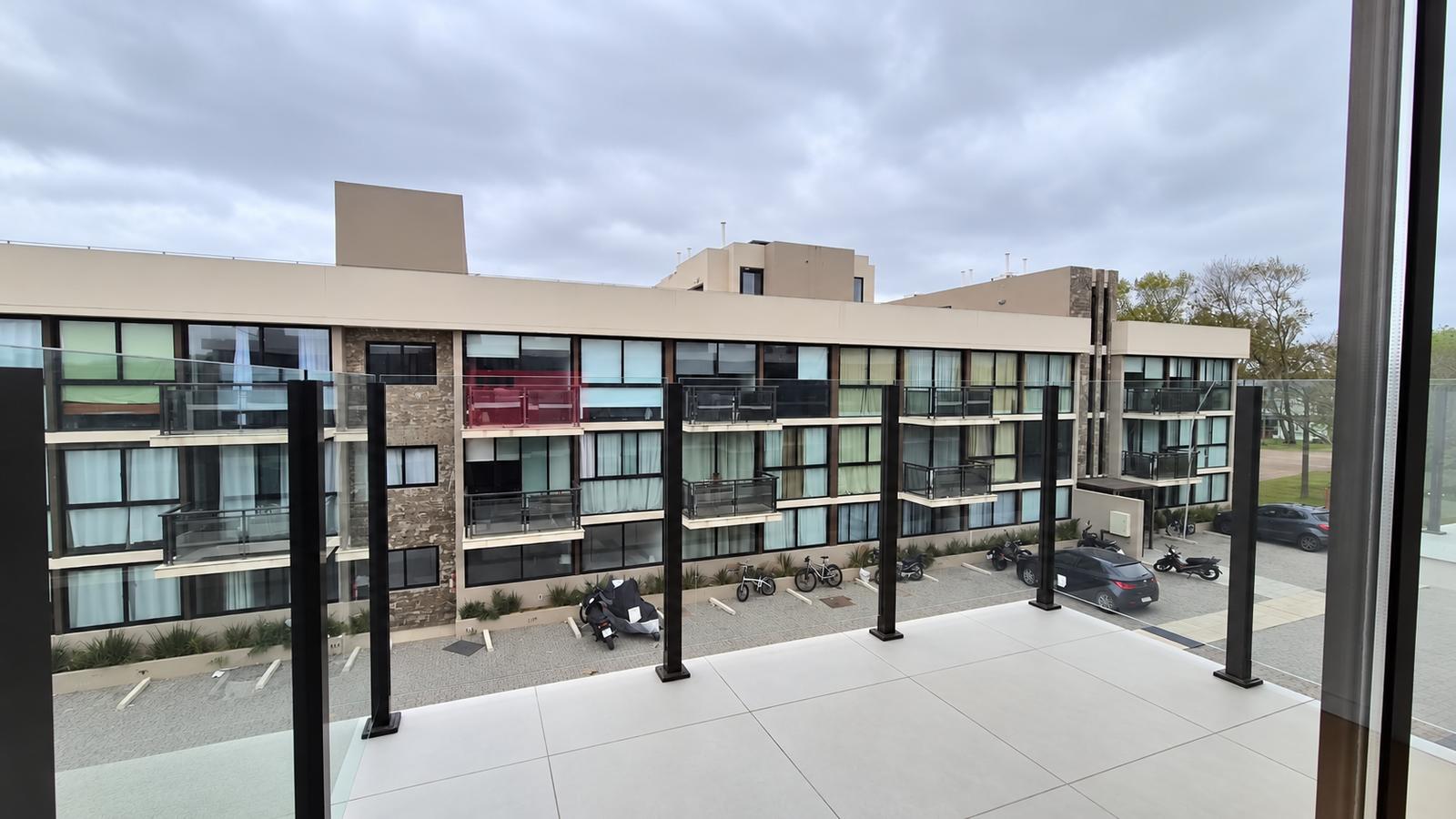 Alquiler Anual Apartamento 1 Dormitorio con Terraza, Dolmenes, Maldonado · Foto 3