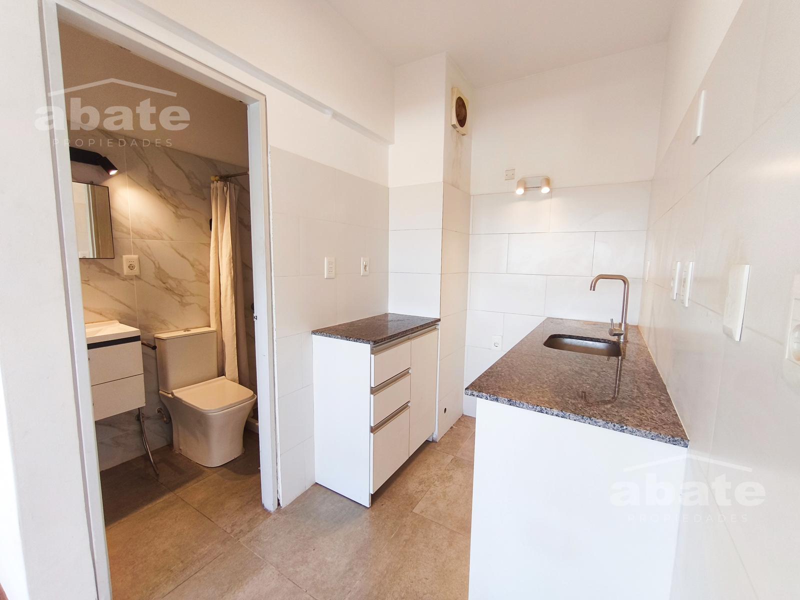 Alquiler monoambiente grande en Mercedes y Fdez. Crespo, con mucho sol! · Foto 8