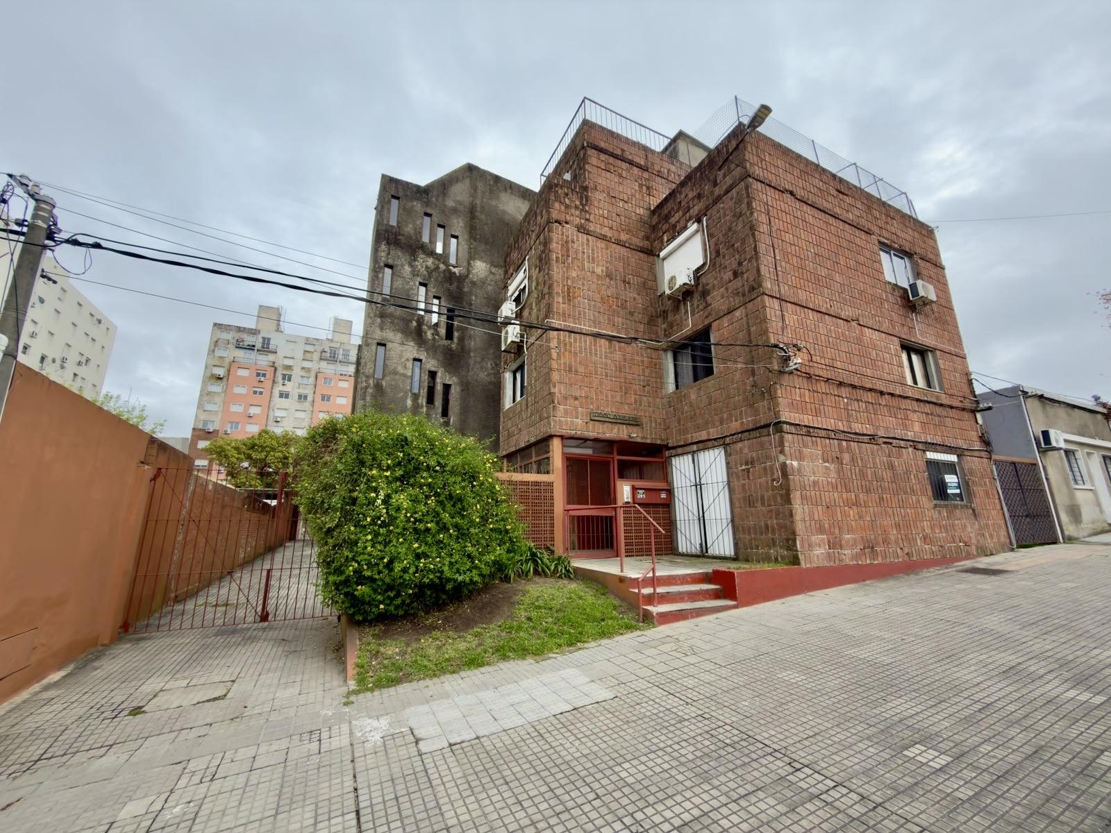Venta de Apartamento de 3 dormitorios con balcón en Colonia del Sacramento