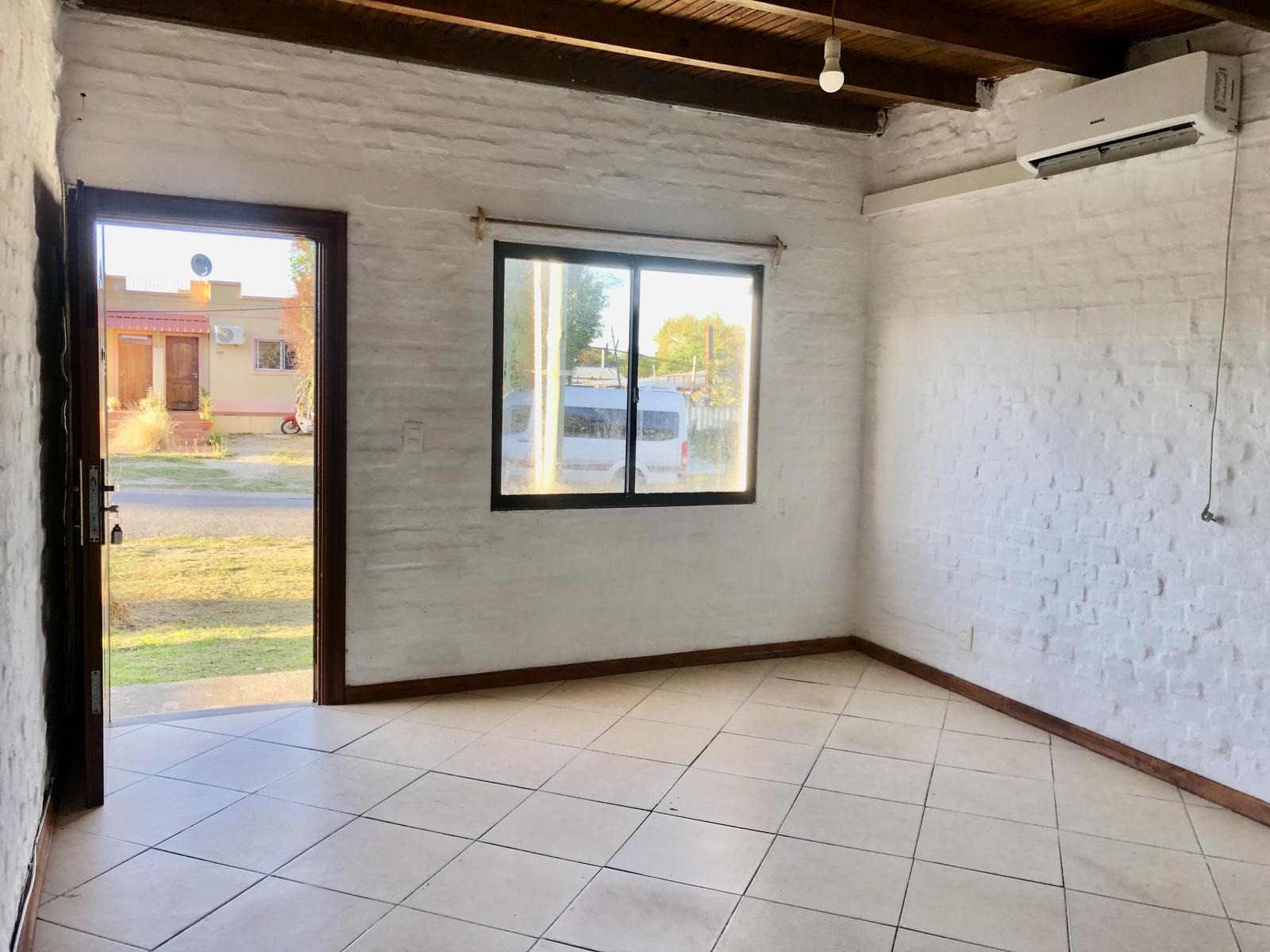Alquiler de Apartamento de 1 dormitorio con patio en Colonia del Sacramento · Foto 2