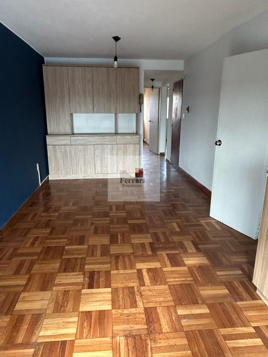 Apartamento en Tres Cruces · Foto 3
