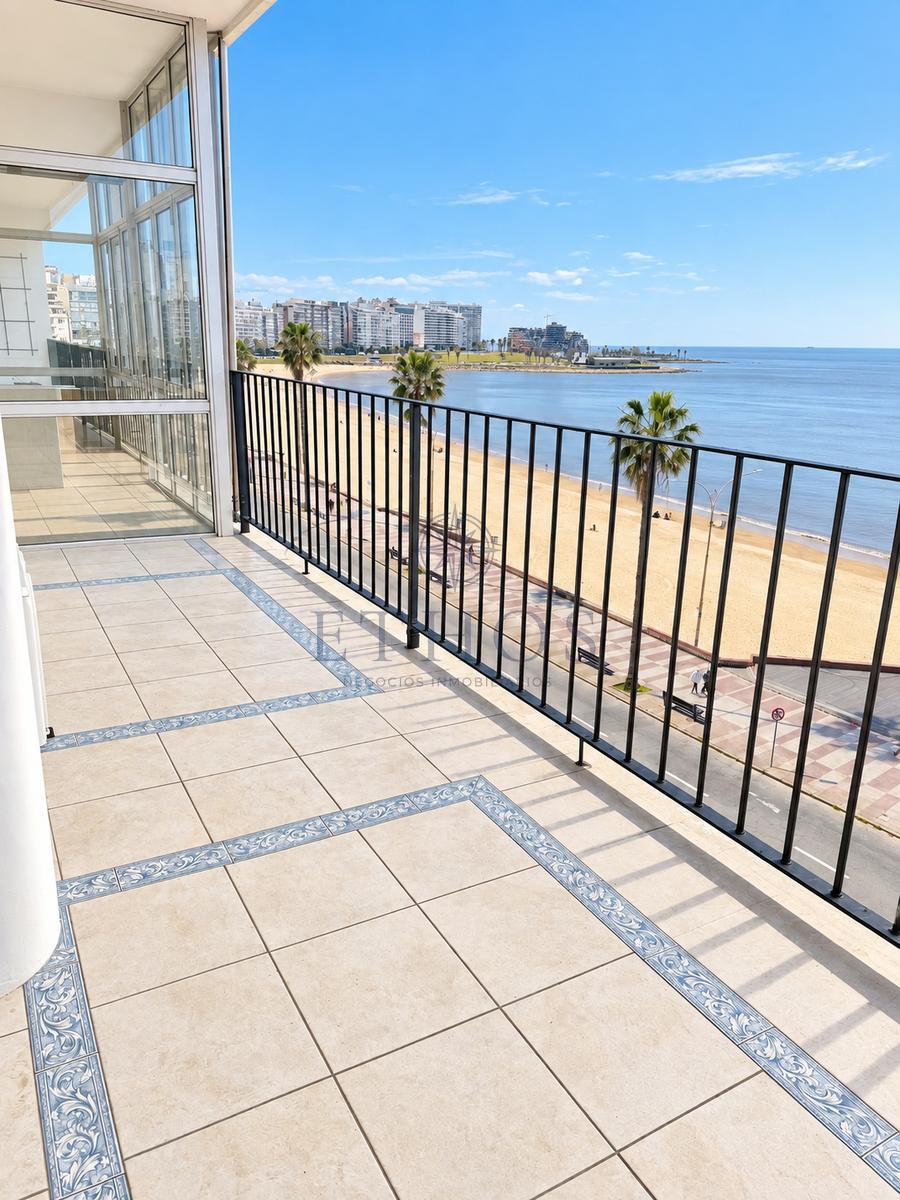 Alquiler Apartamento Pocitos, 2 dorm y servicio, garaje · Foto 6