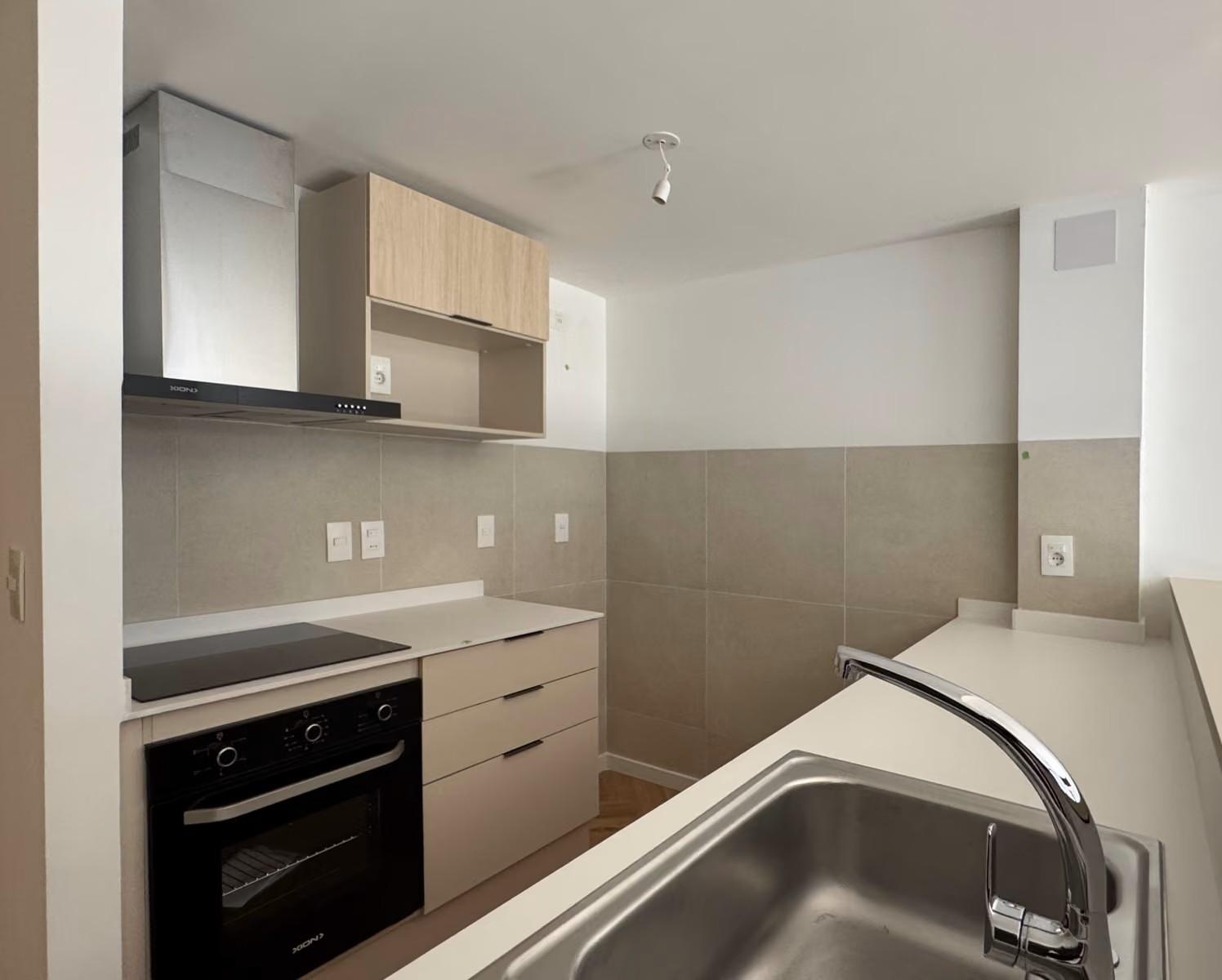 Alquiler Apartamento 1 dormitorio con balcón a estrenar en Barra de Carrasco · Foto 5