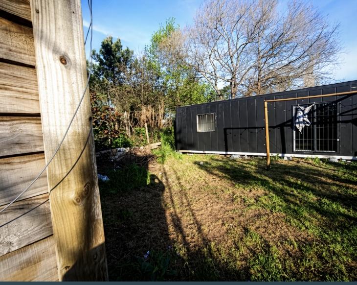 Alquiler Casa conteiner 1 dormitorio con patio en excelente zona de El Pinar · Foto 4