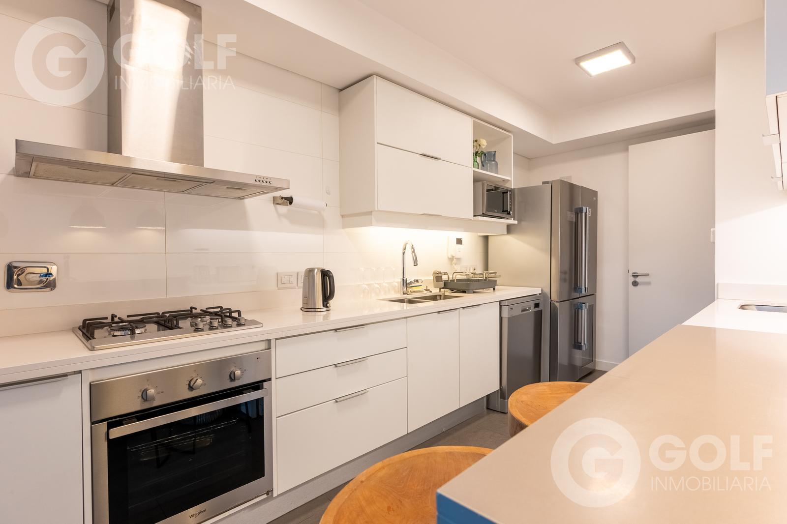 Venta o alquiler 2 dormitorios con muebles y garage en FORUM · Photo 7
