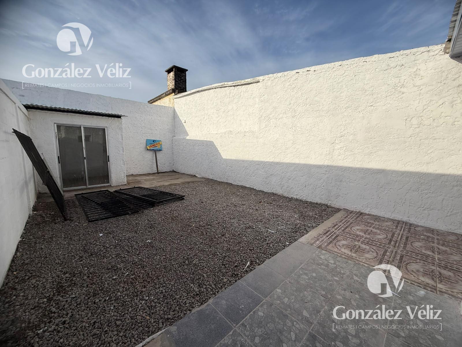Photo 5 of 7