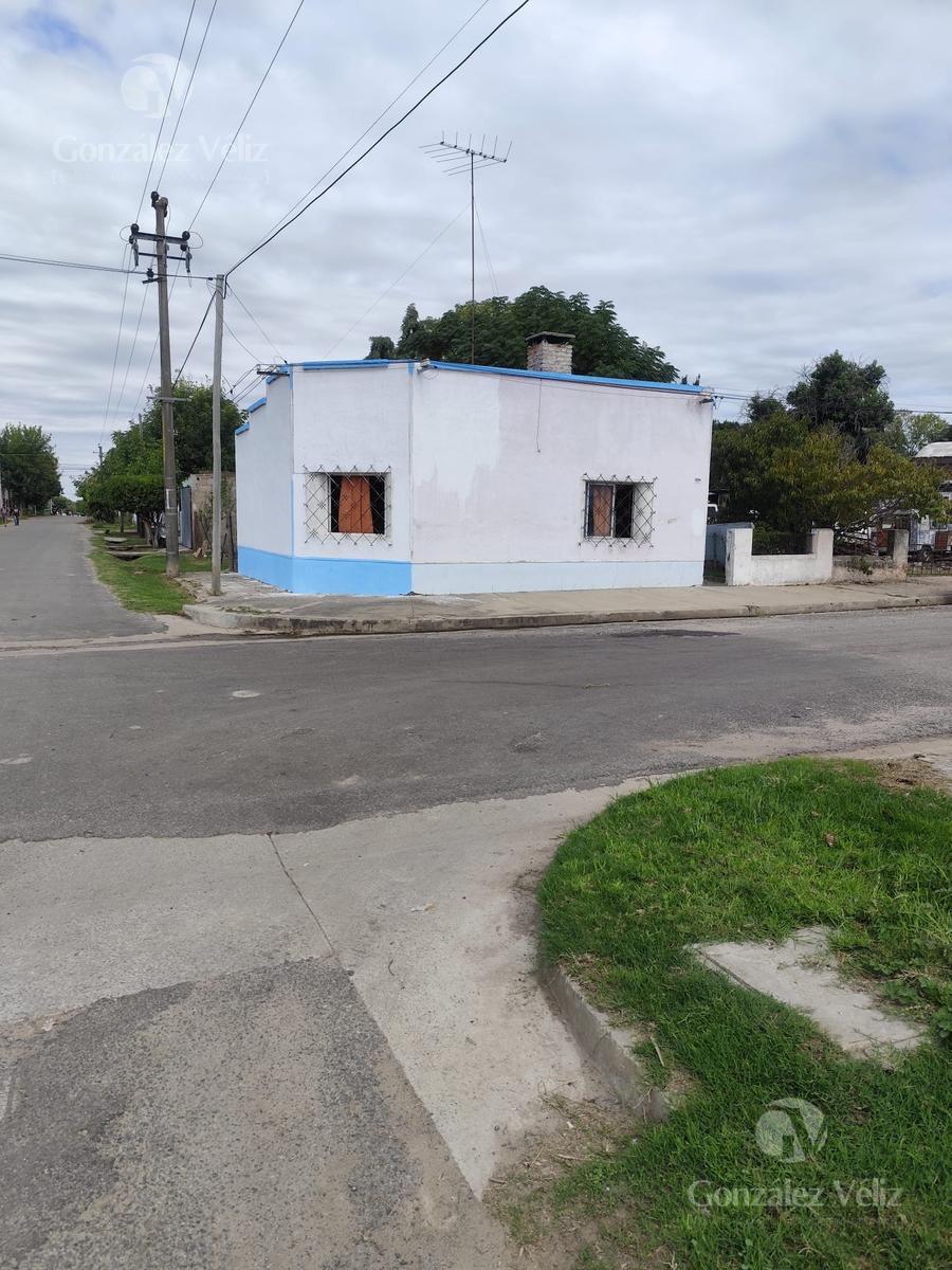Casa en esquina de Roosevelt y Leandro Gómez · Foto 2