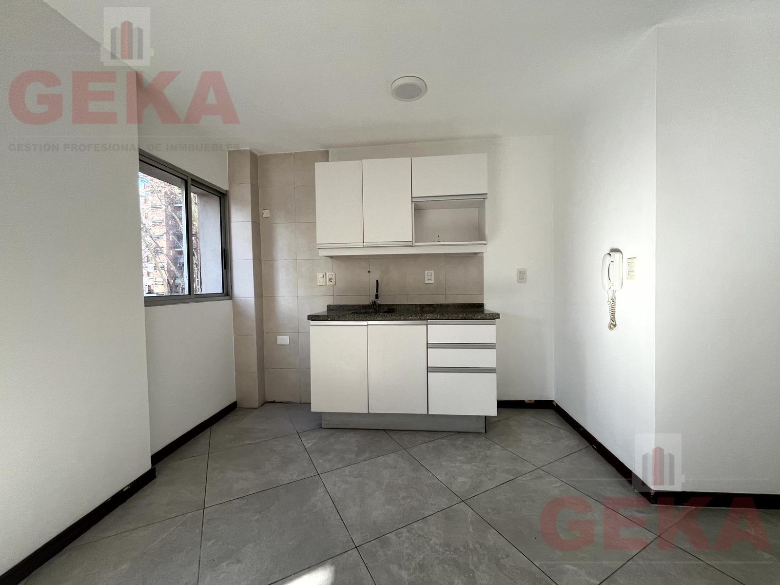 Scosería y 21 de Setiembre  con amplia terraza y garaje · Foto 4
