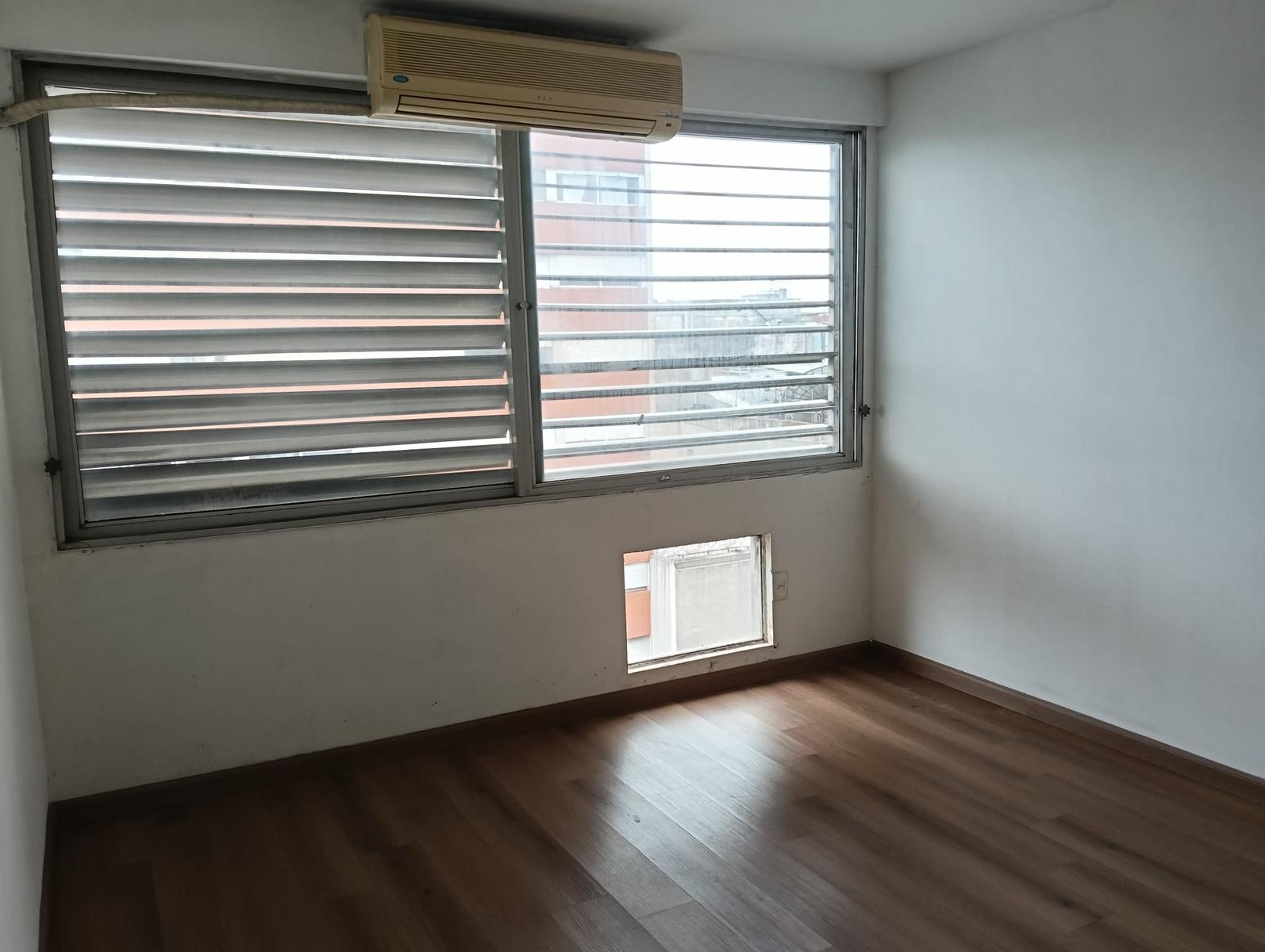 Alquiler apartamento un dormitorio sobre 18 de Julio · Foto 1