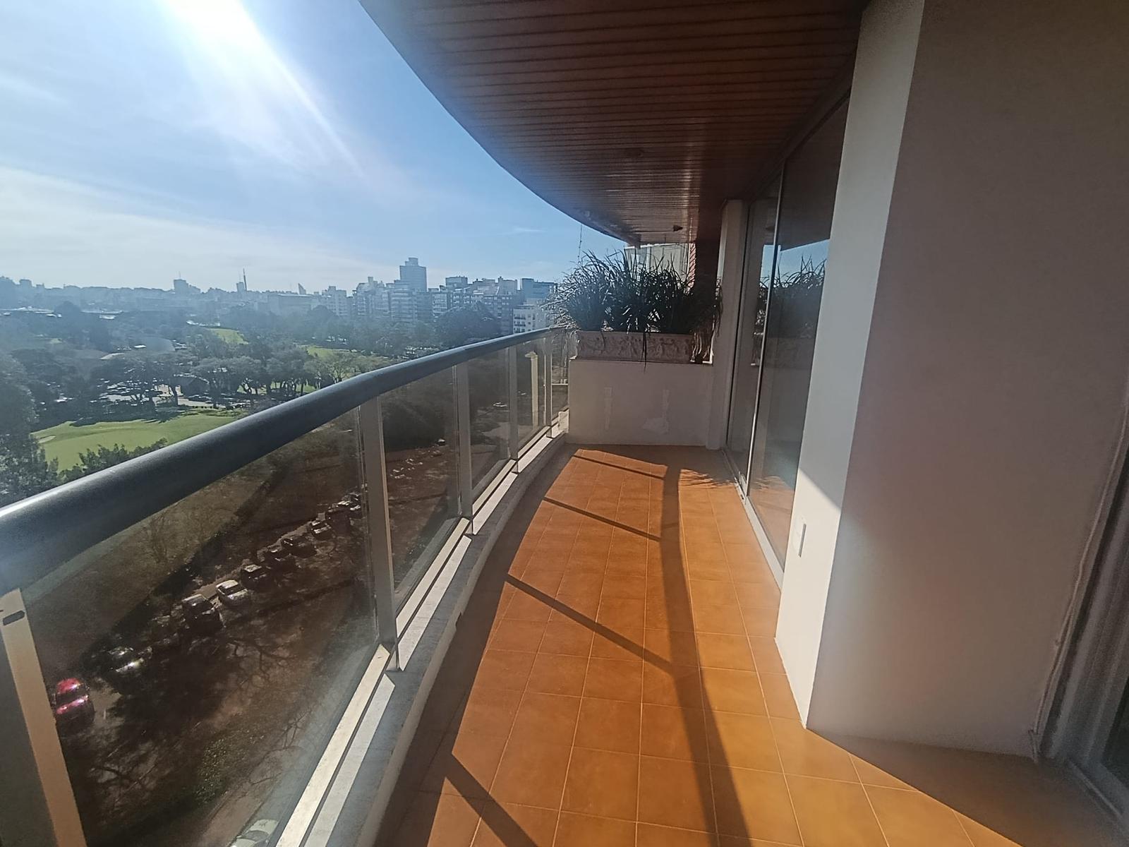 Golf, piso alto, vista, 100 m2 , 3 dormitorios, 3 baños, garaje !! · Foto 4