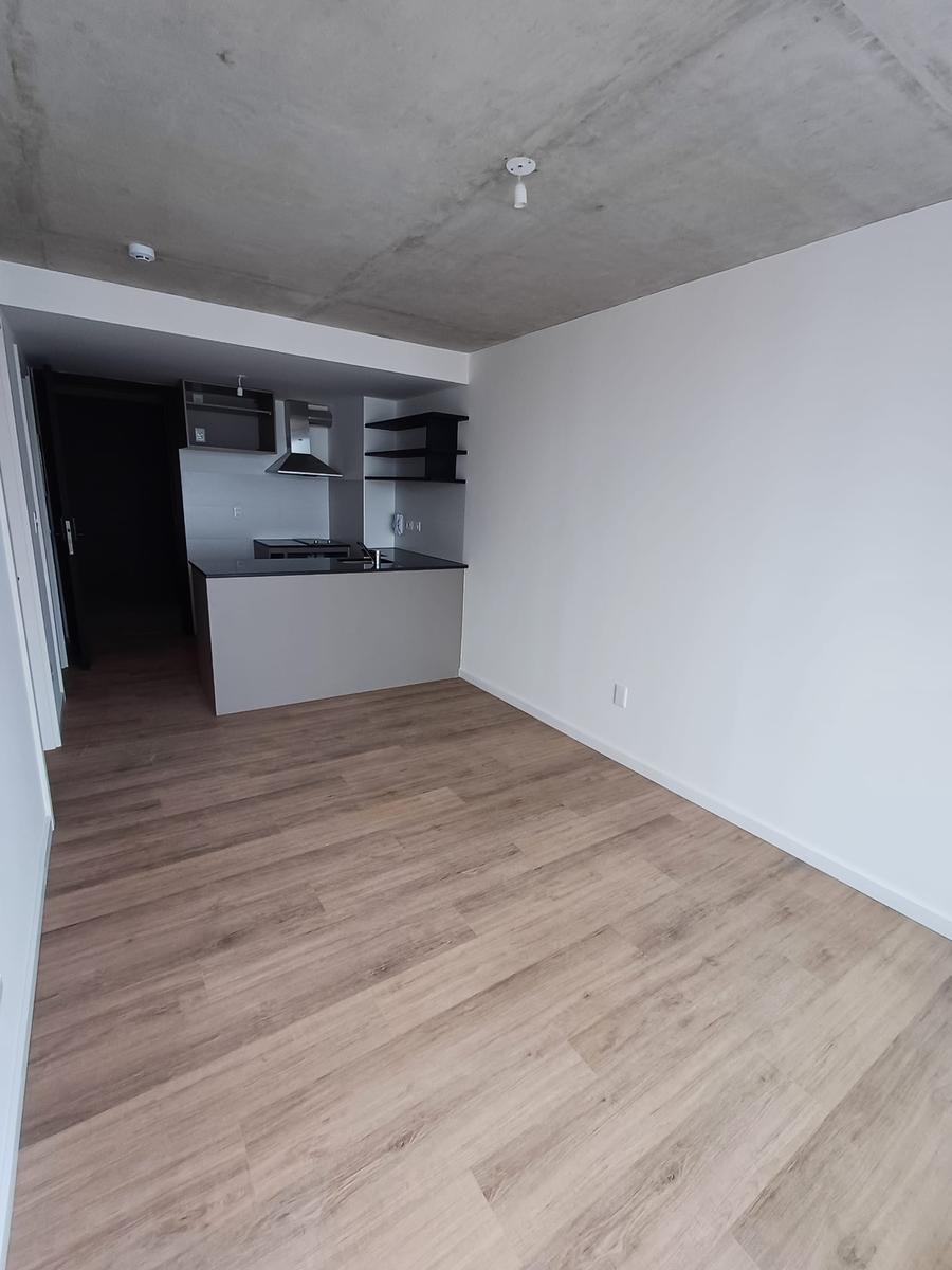 ALQUILER | APTO DE UN DORMITORIO CON GARAJE - CORDÓN SUR · Foto 8