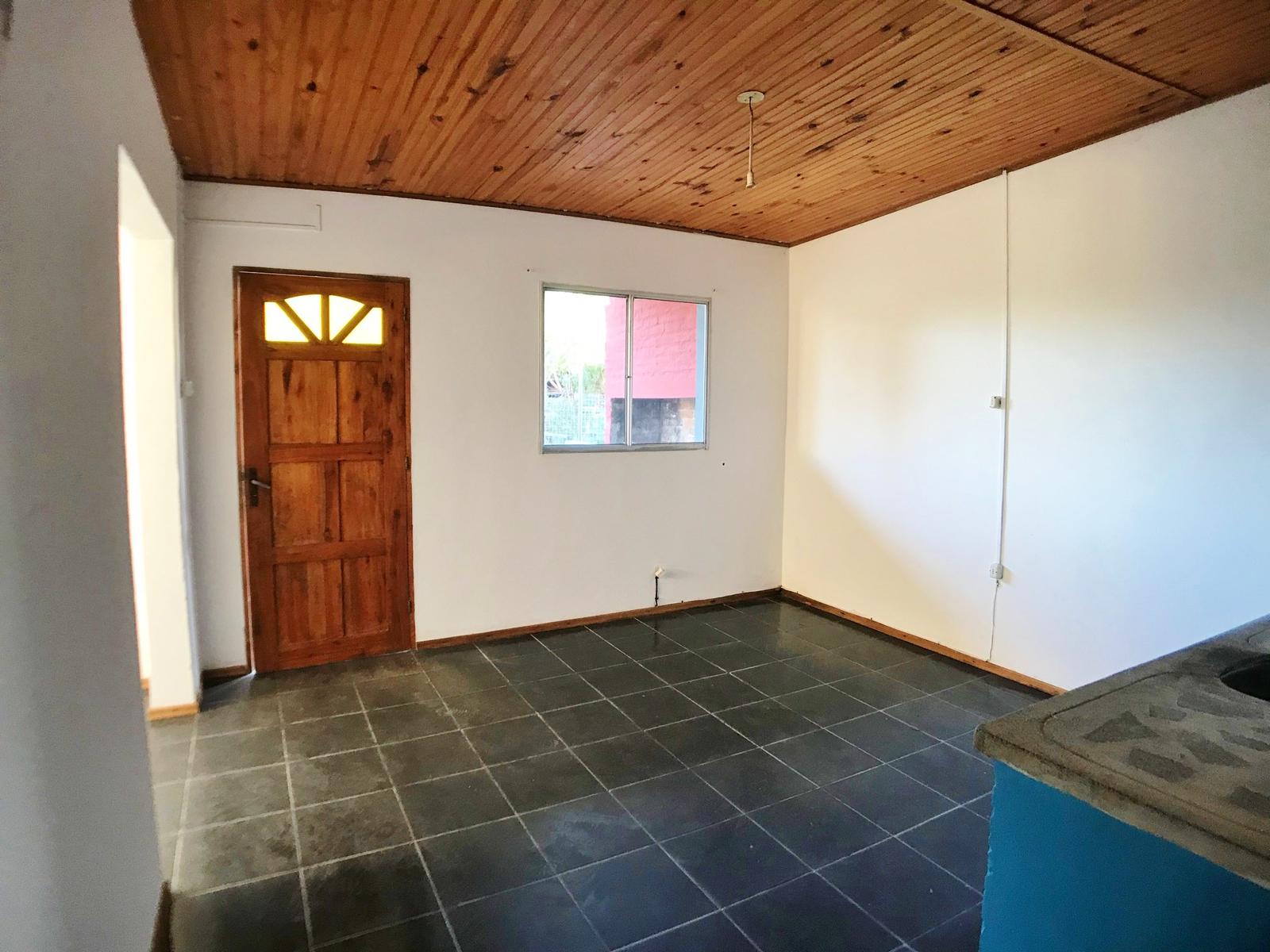 Apartamento en Alquiler de 1 dormitorio con opción a 2 y patio en complejo Barrio El General, Colonia · Foto 3