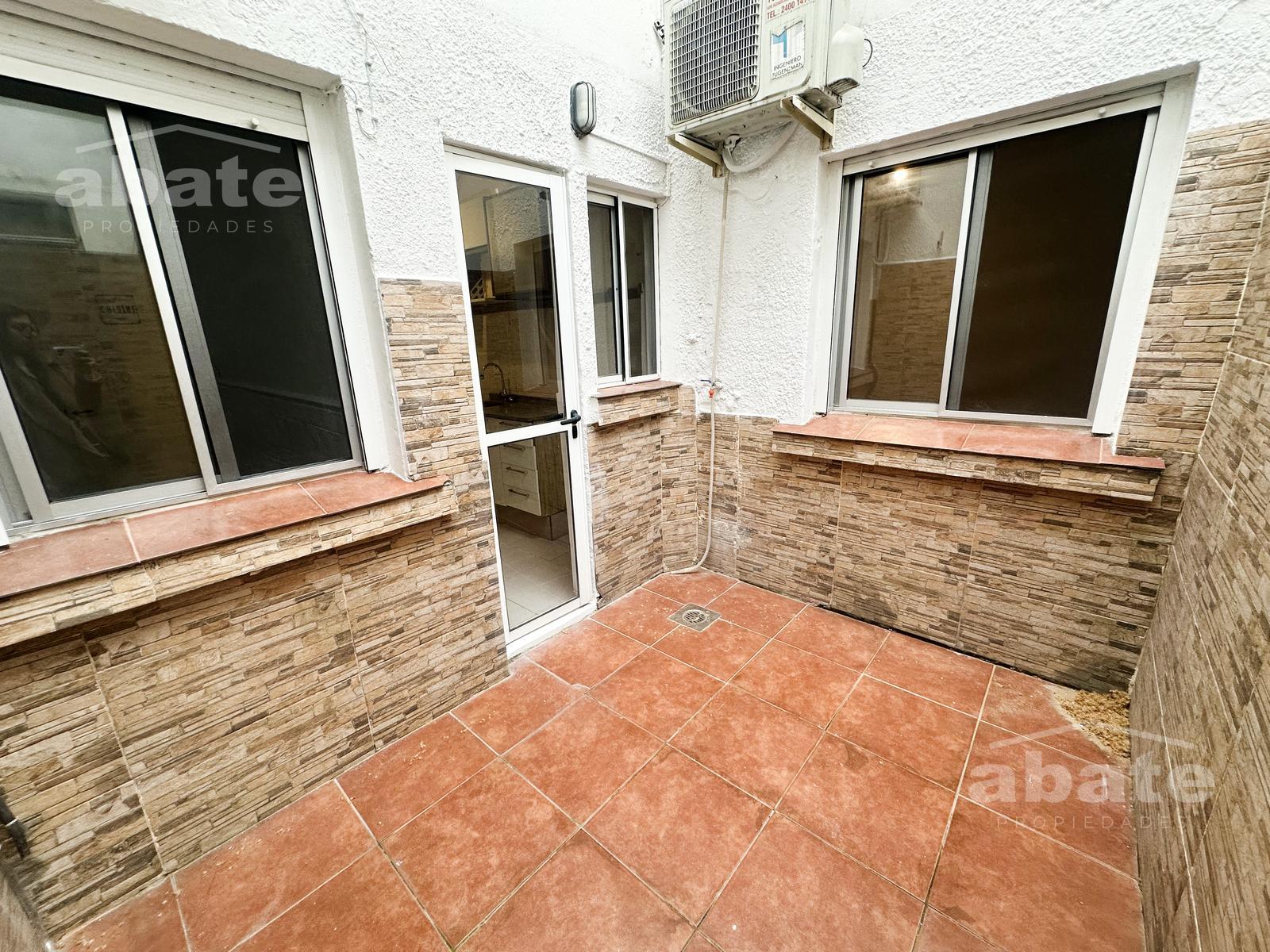 Apartamento en alquiler 1 dormitorio con patio