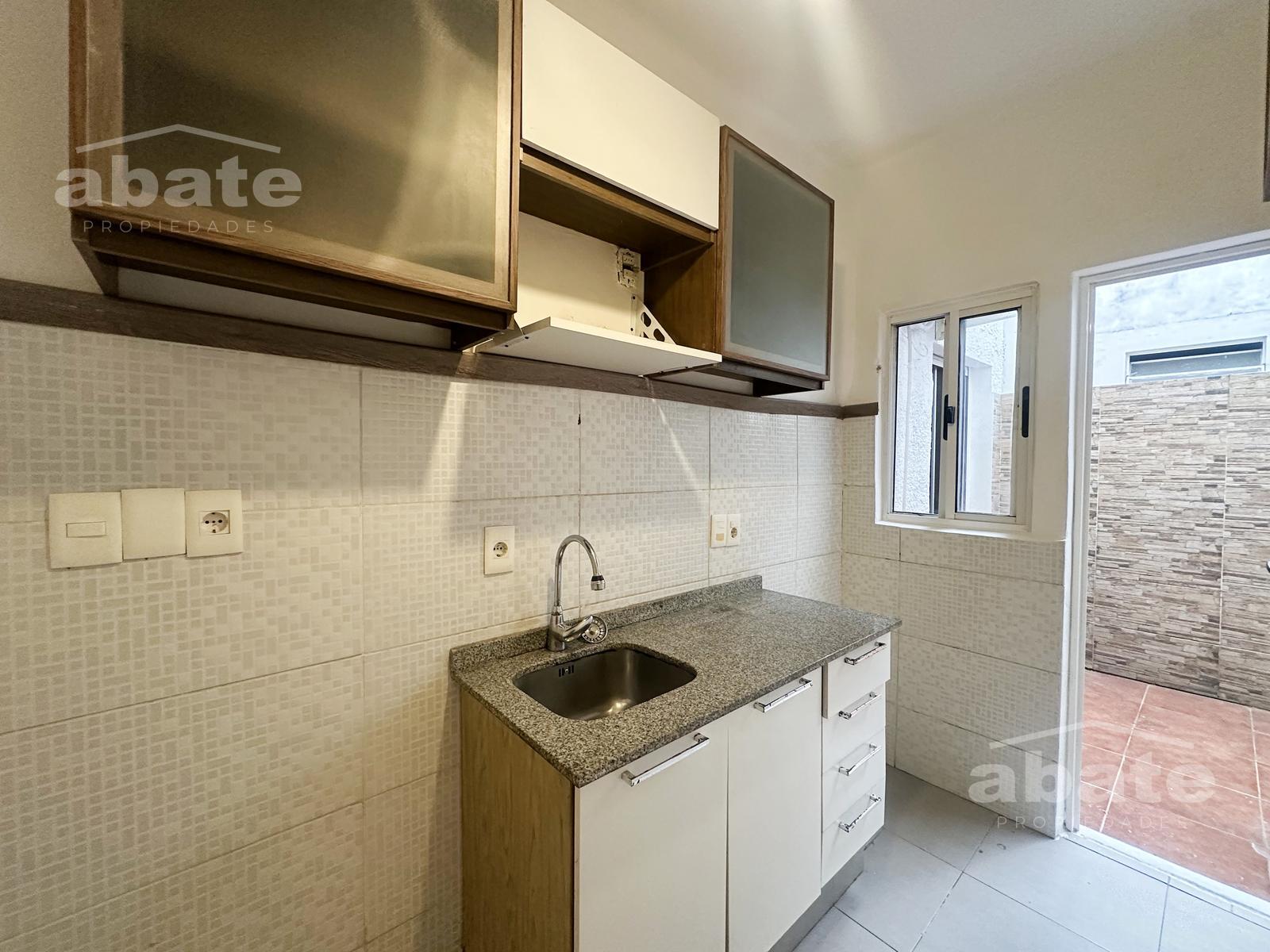 Apartamento en alquiler 1 dormitorio con patio · Foto 5