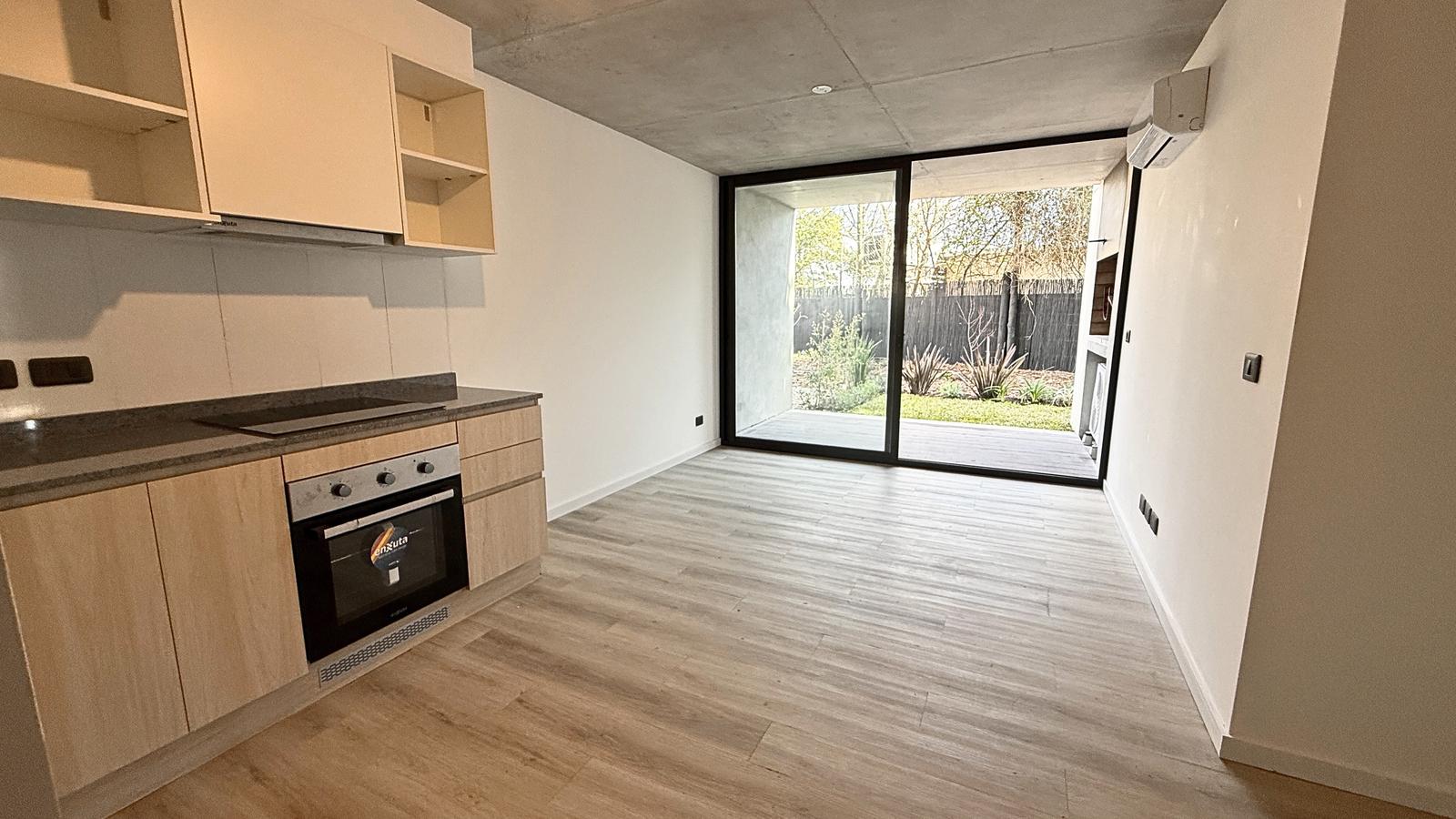 Alquiler Apartamento San José de Carrasco 2 dormitorios, 1 baño y jardín propio · Foto 4