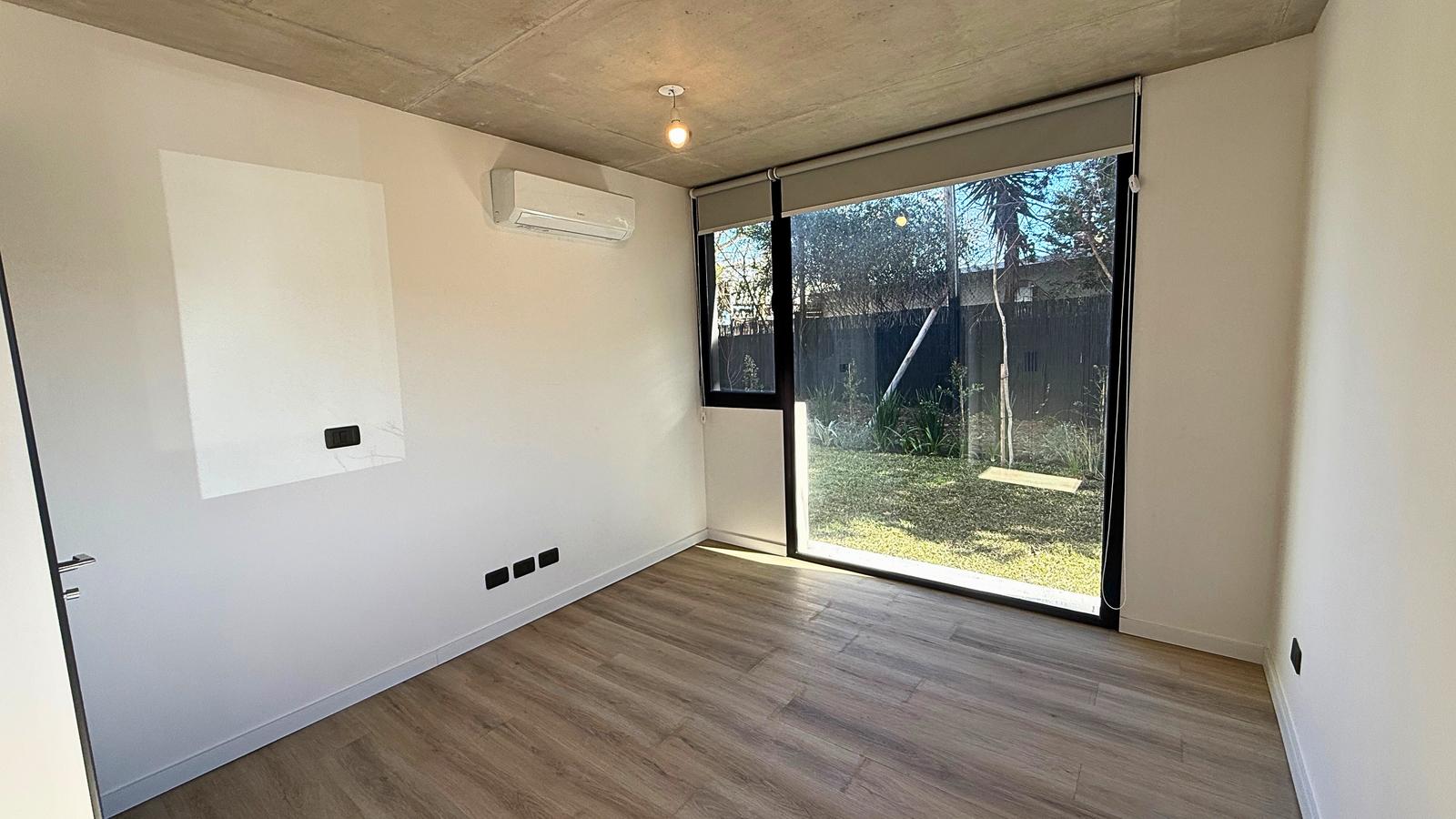 Alquiler Apartamento San José de Carrasco 2 dormitorios, 1 baño y jardín propio · Foto 8