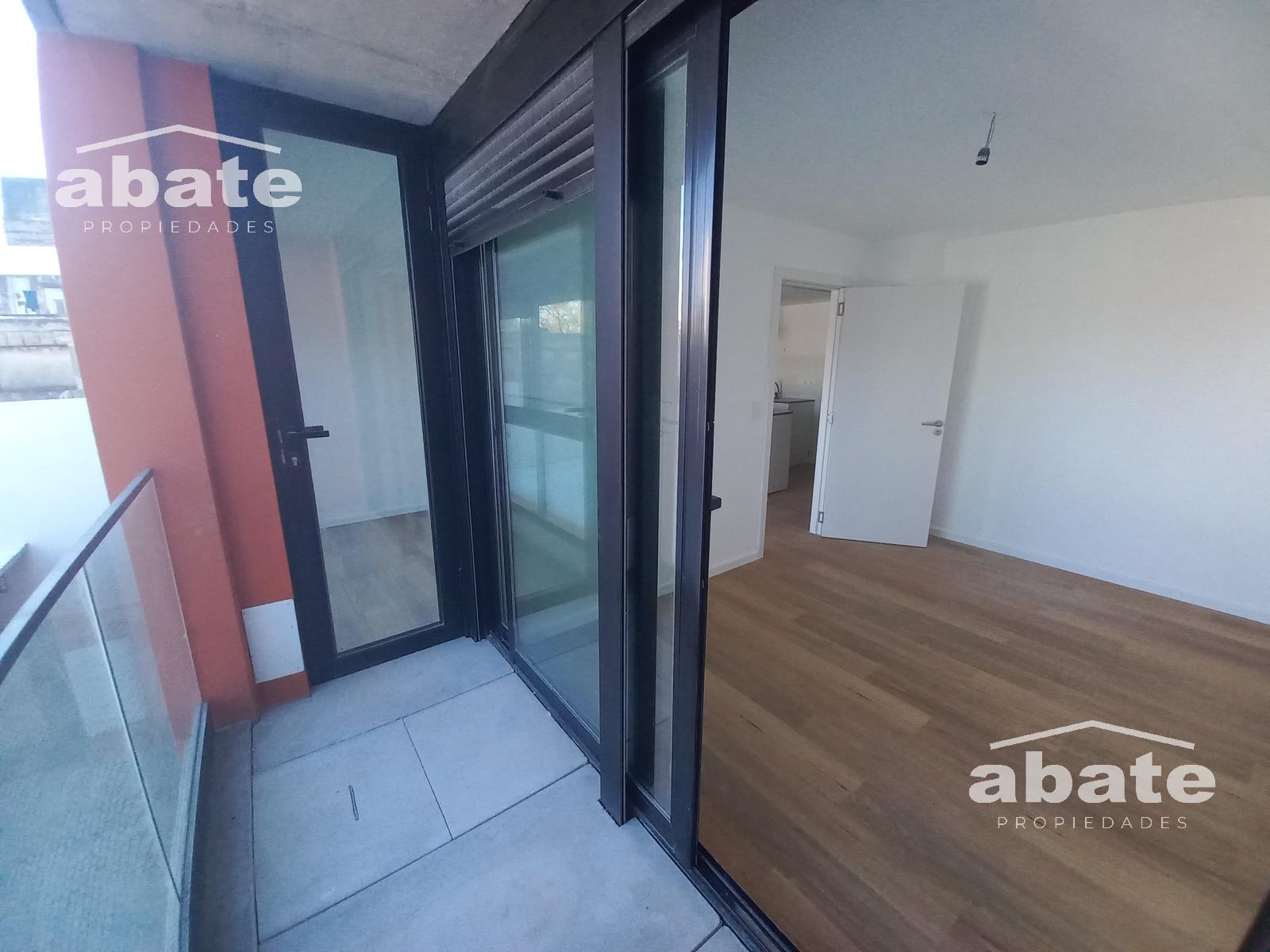 Apartamento de 1 dormitorio en alquiler, Barrio sur, Montevideo. · Photo 1