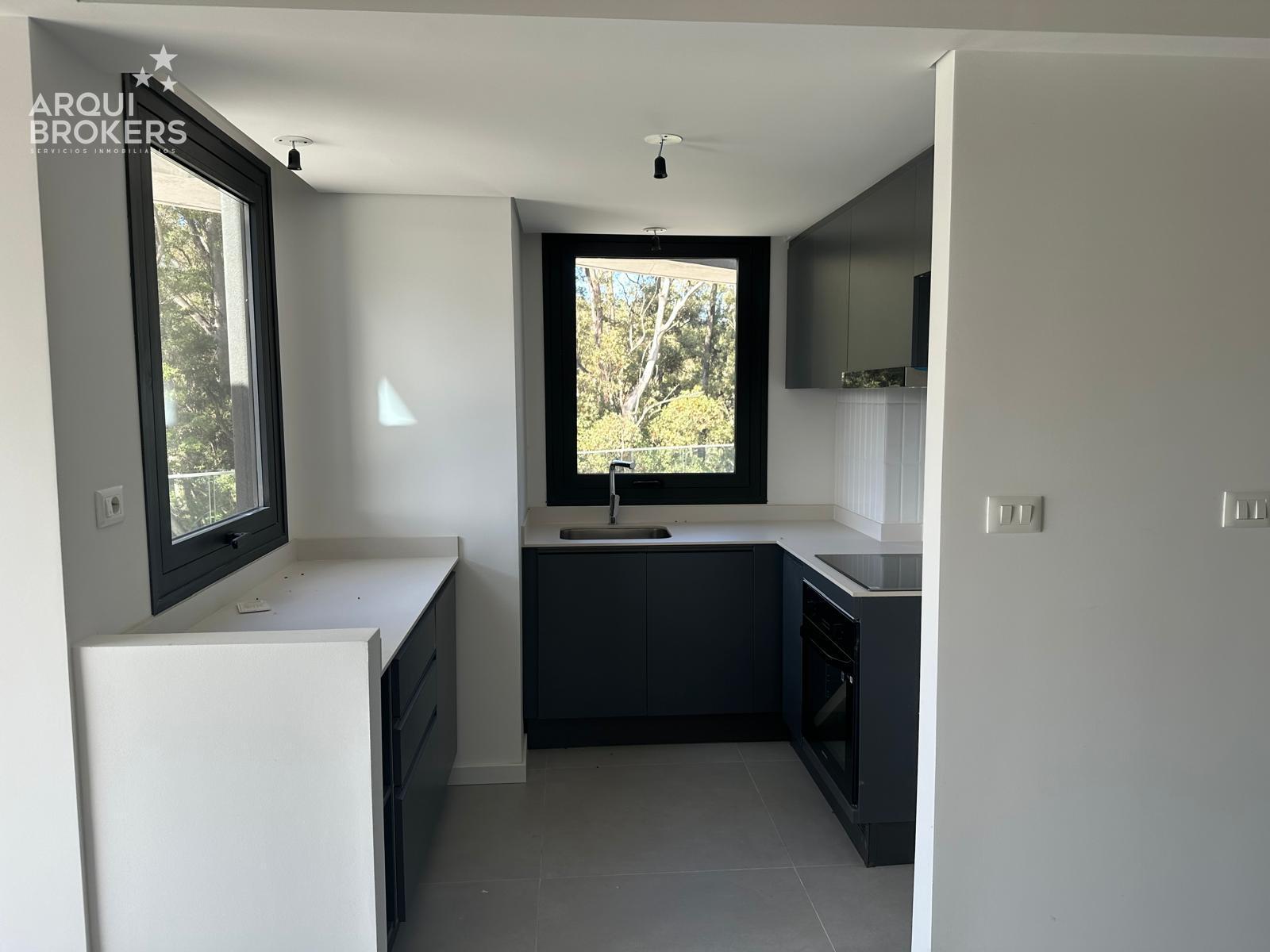 Apartamento de tres dormitorios en alquiler en Parque Roosevelt - 308 · Foto 4