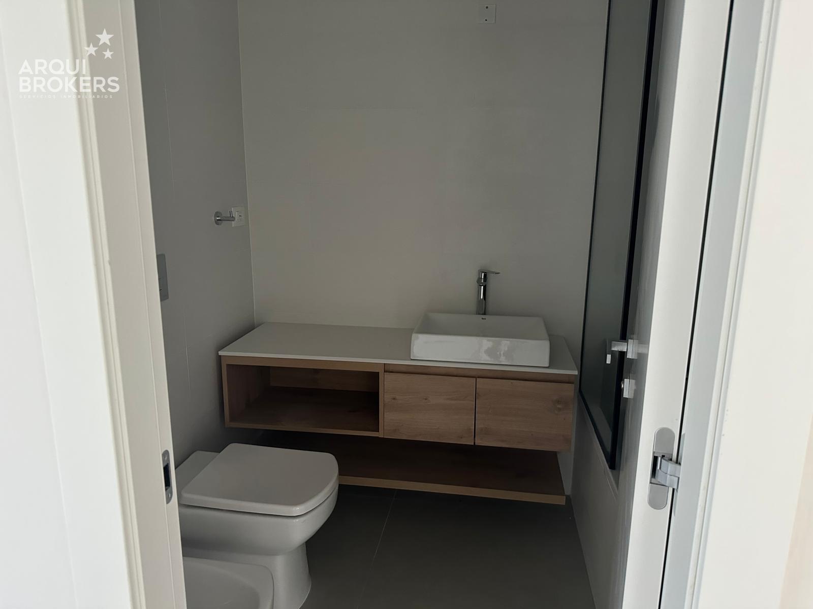 Apartamento de tres dormitorios en alquiler en Parque Roosevelt - 308 · Foto 7