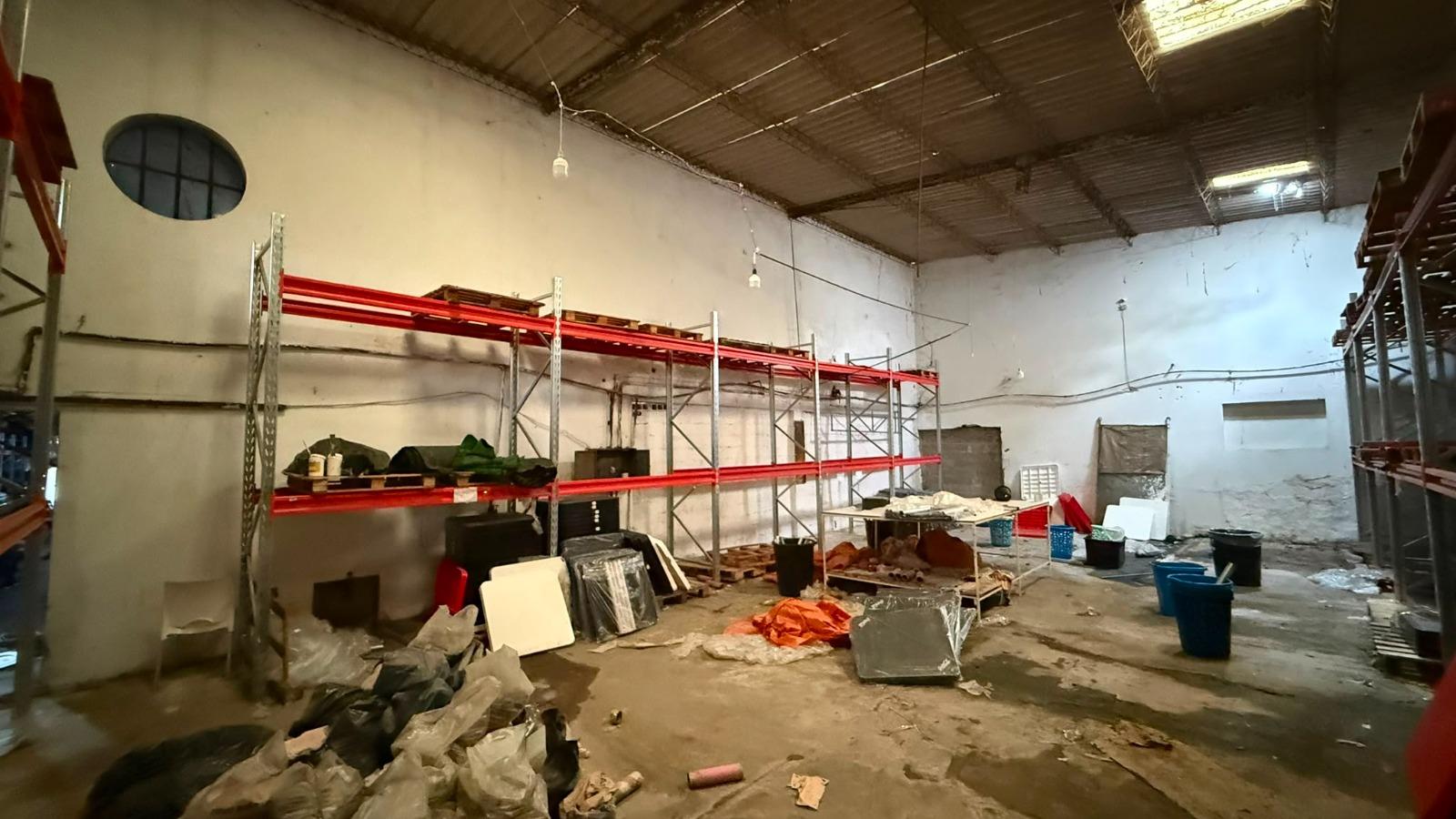Paso molino, Gral Hornos prox. Shopping, 380 m2 !! · Foto 6