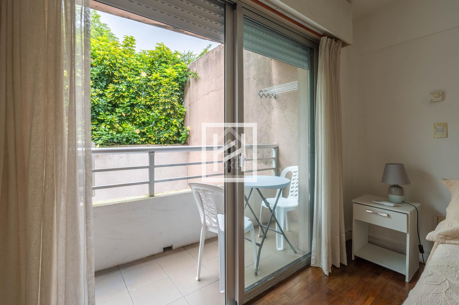 Alquiler Apartamento 1 Dormitorio con Garaje | Parque Rodó · Foto 4