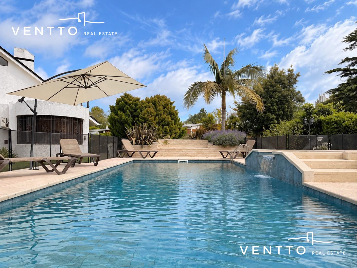Espectacular casa con gran piscina y barbacoa · Foto 1