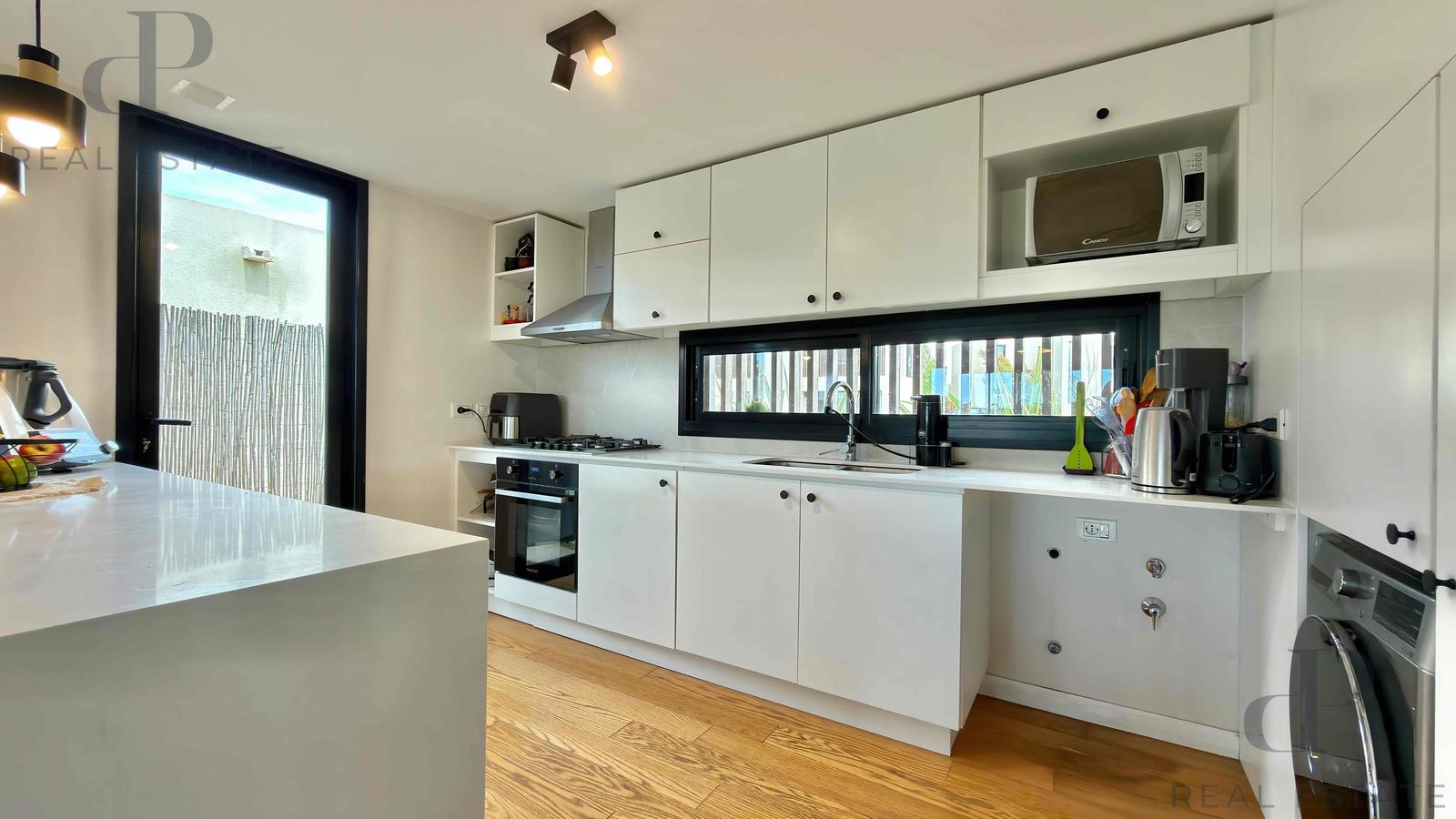 Casa de 3 Dormitorios en Huertas De Los Horneros con muebles · Foto 8