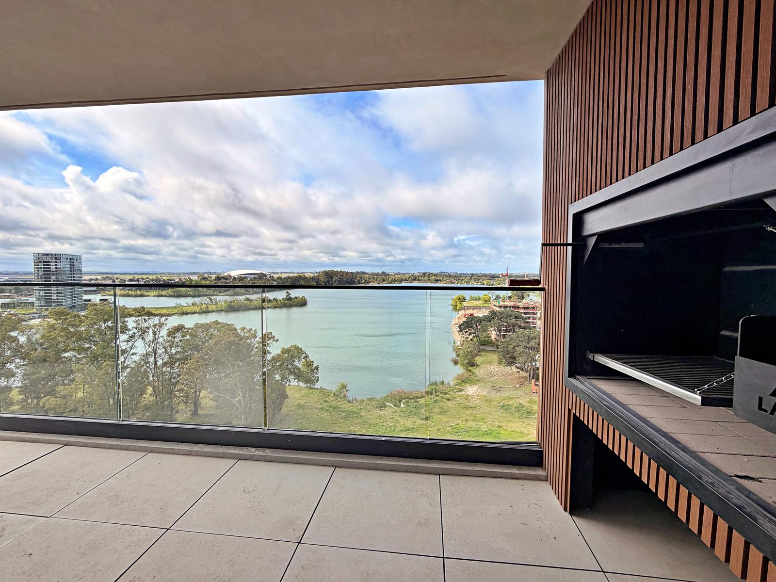 Alquiler de Apartamento 2 dormitorios con vista al lago en Carrasco Este · Foto 2