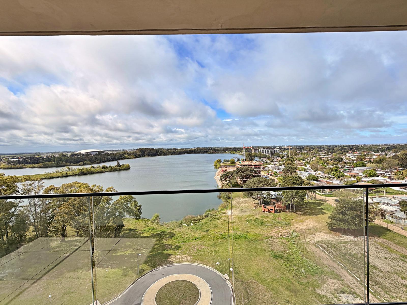 Alquiler de Apartamento 2 dormitorios con vista al lago en Carrasco Este · Foto 4