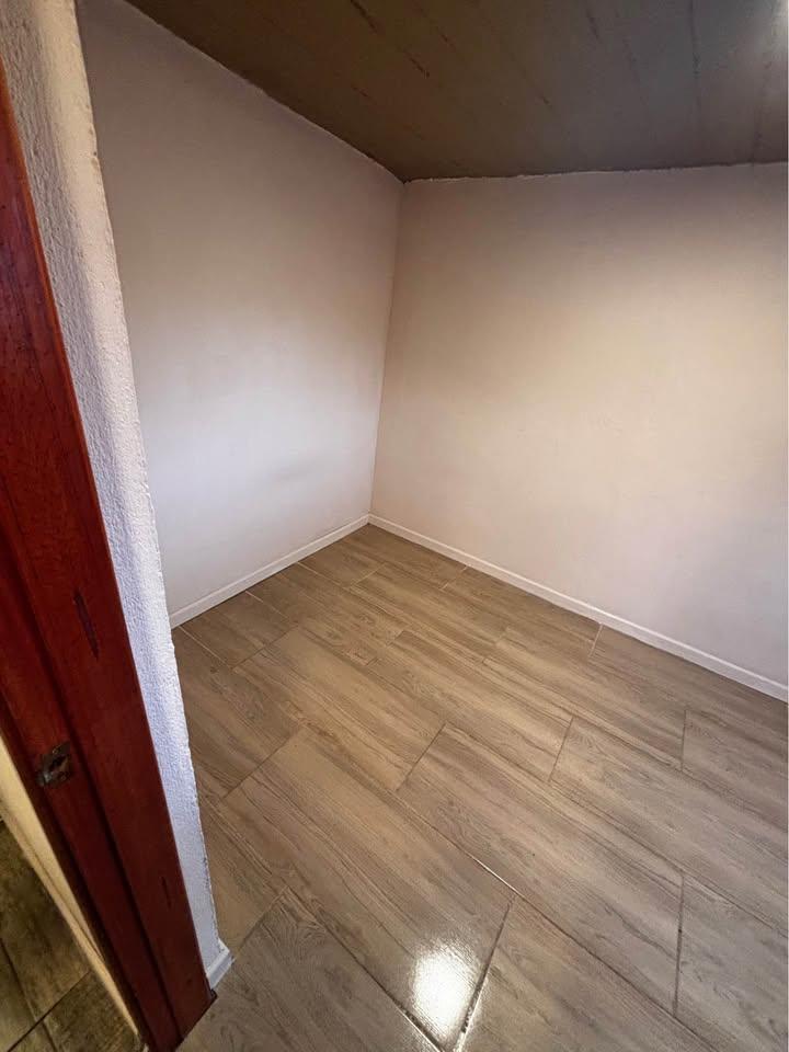 Alquiler apto tipo casa 1 dormitorio con aire acondicionado y patio en Paso Carrasco · Foto 7