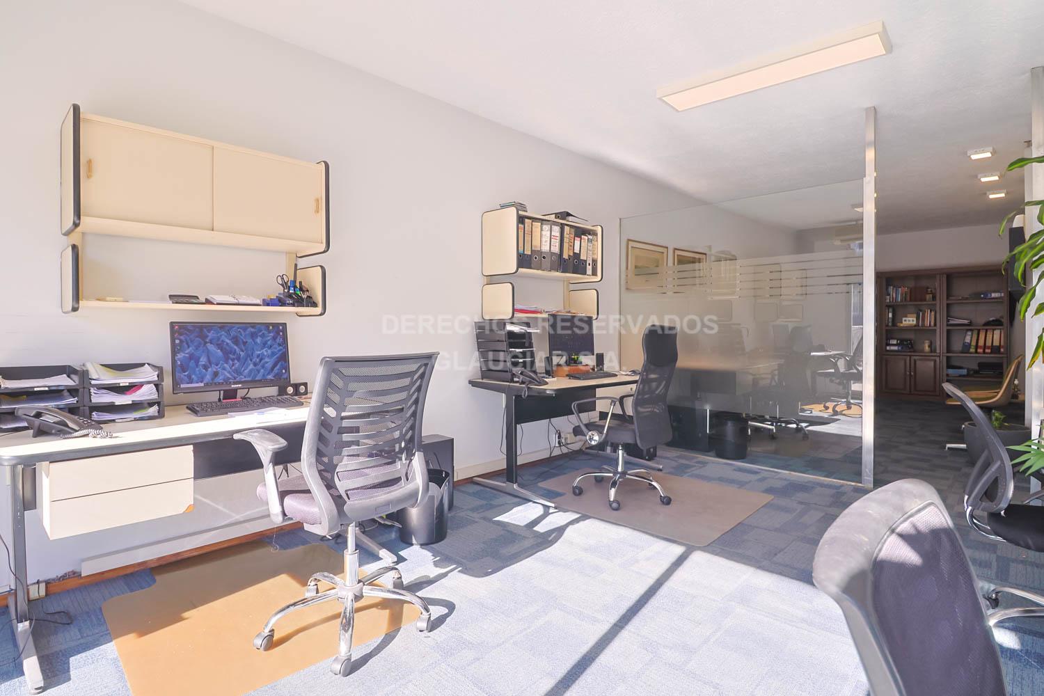 VENTA o ALQUILER Oficina Ciudad Vieja TERRAZA DE USO EXCLUSIVO · Foto 8