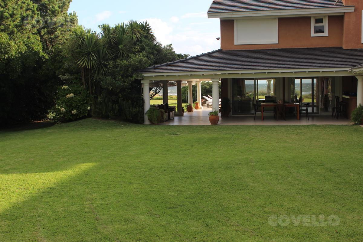 Casa a metros del mar con excelente vista - Punta Ballena (Alquiler Invernal, Alq Enero y Venta) · Foto 3