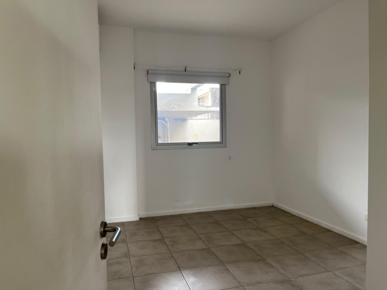 1 - Rambla 708 708 PB 002 · Photo 8