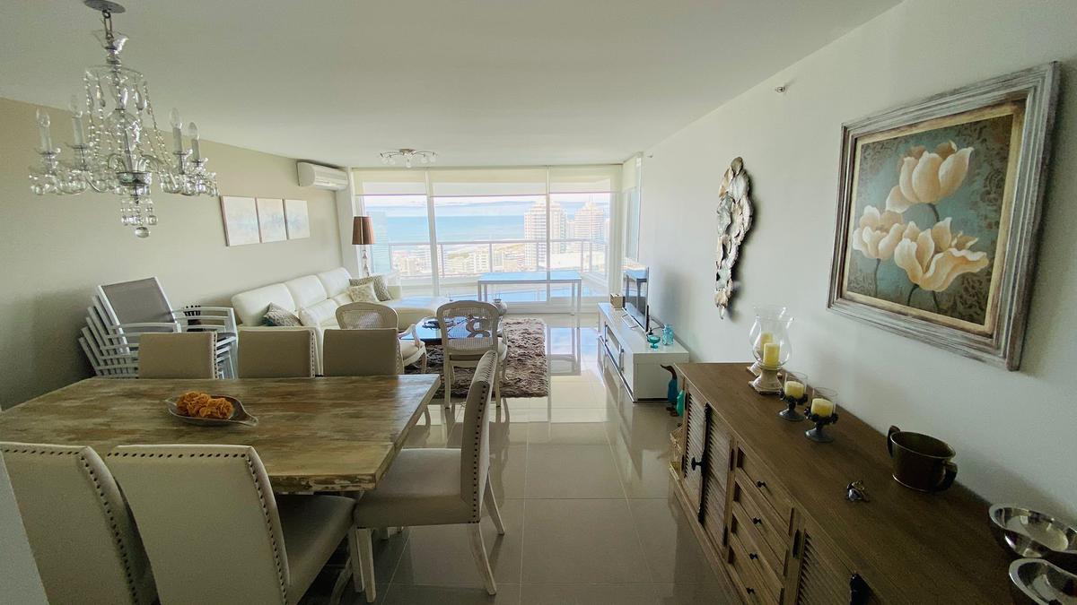 One I, piso alto, vista, 3 suite, edificio con servicios · Foto 2