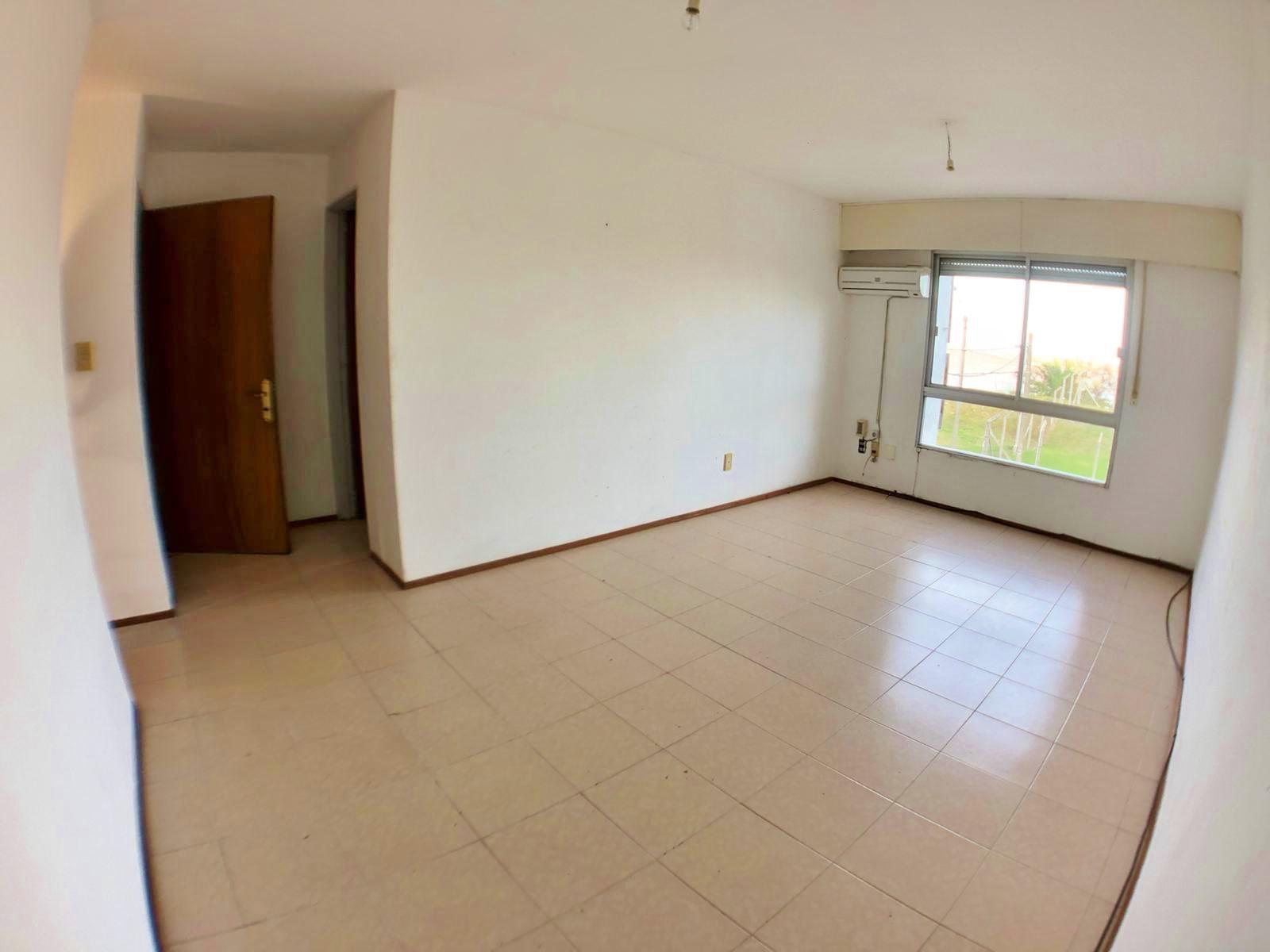 Colonia - Alquiler de  Apartamento de 2 dormitorios céntrico en primer piso · Foto 3