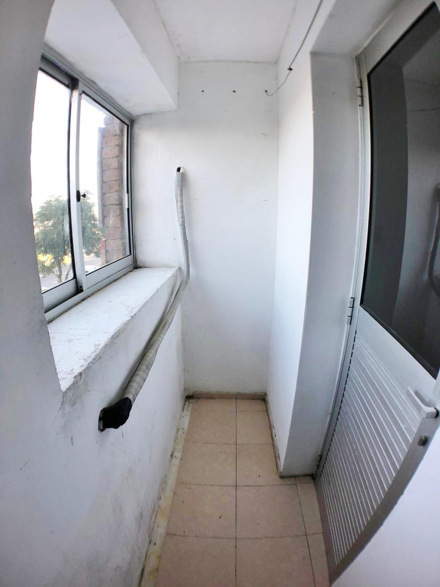 Colonia - Alquiler de  Apartamento de 2 dormitorios céntrico en primer piso · Foto 6