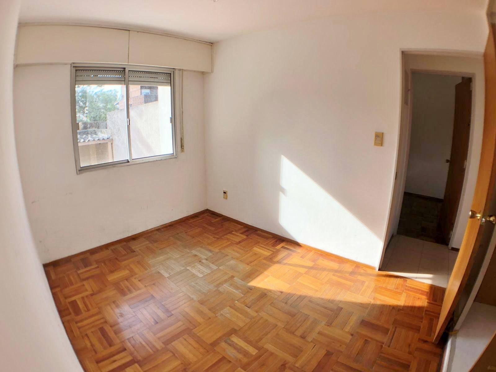 Colonia - Alquiler de  Apartamento de 2 dormitorios céntrico en primer piso · Foto 8
