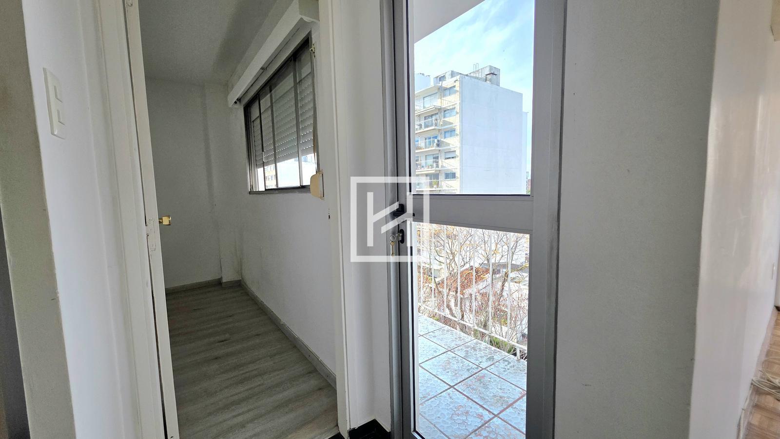 Apartamento Alquiler 1 Dormitorio  26 de Marzo esq. Barreiro | Pocitos | Piso 6 | Terraza · Foto 3