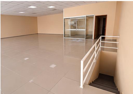 Oportunidad única en el Centro de Salto! – Excelente local comercial se VENDE o ALQUILA. · Foto 6