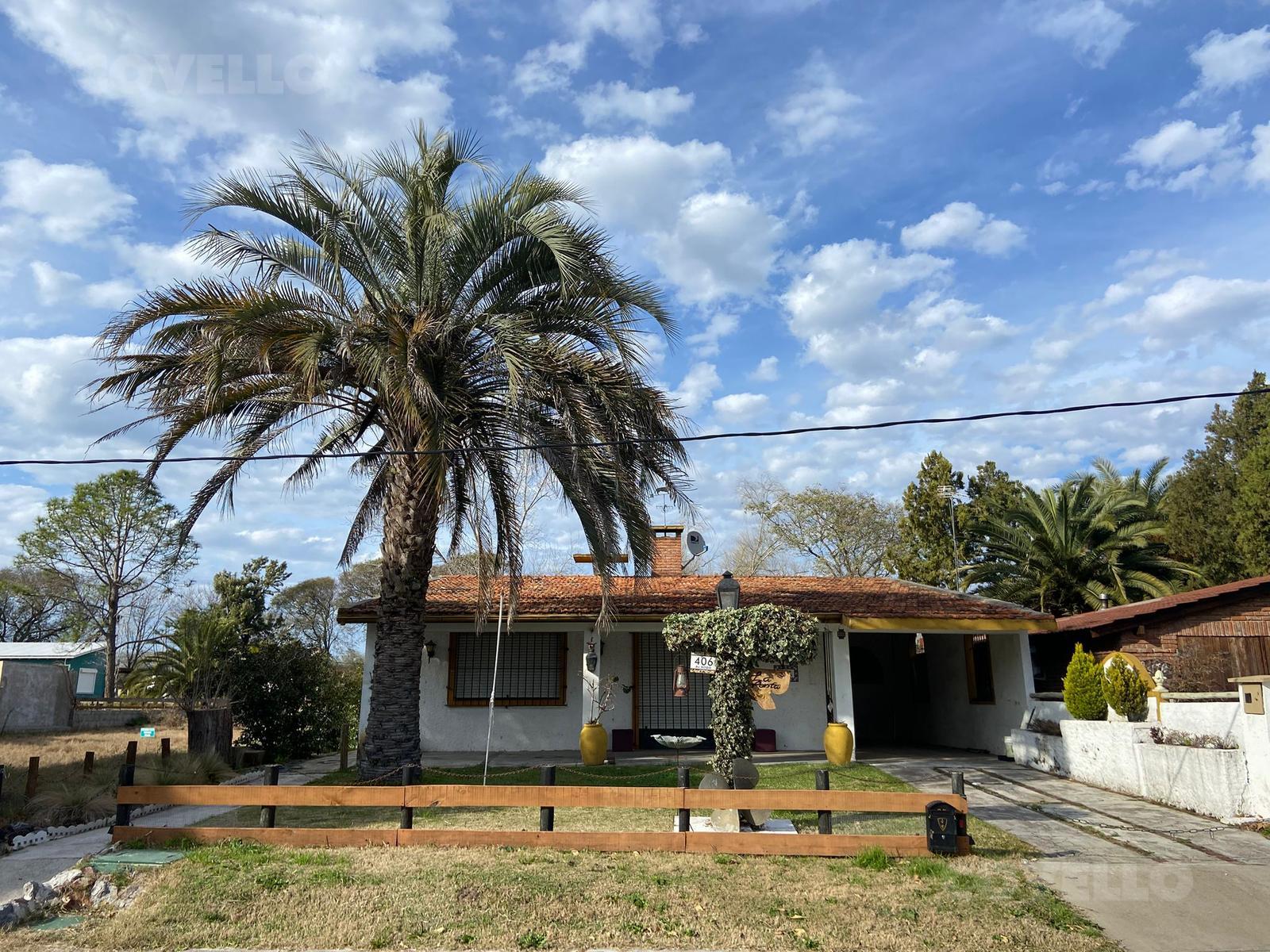 Casa en alquiler sobre Av. Rodó camino a la playa Seré, Carmelo · Foto 1